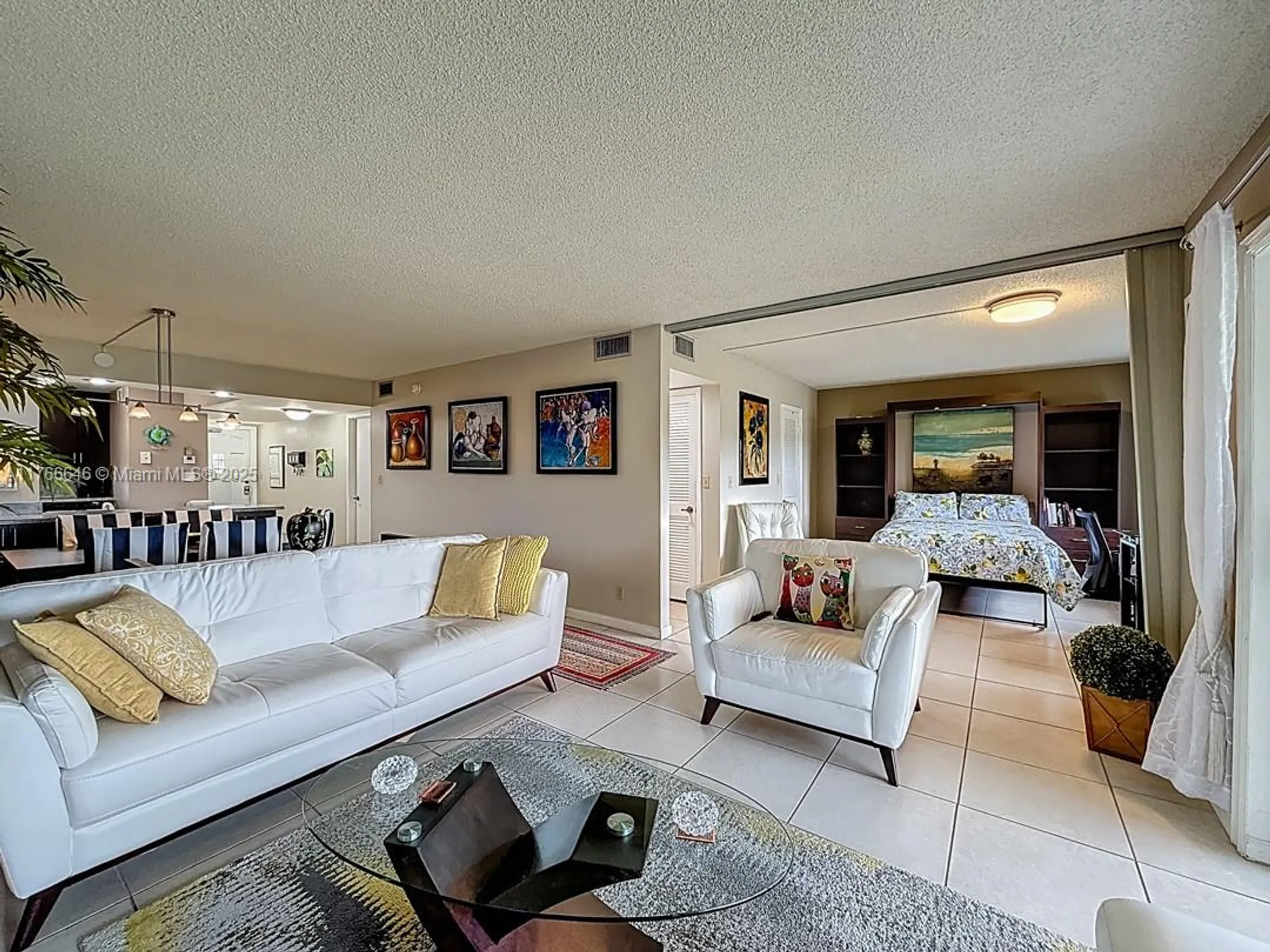 Property Slideshow image 4 of 38 | 9411 n hollybrook lake dr 304, Pembroke Pines, FL, 33025