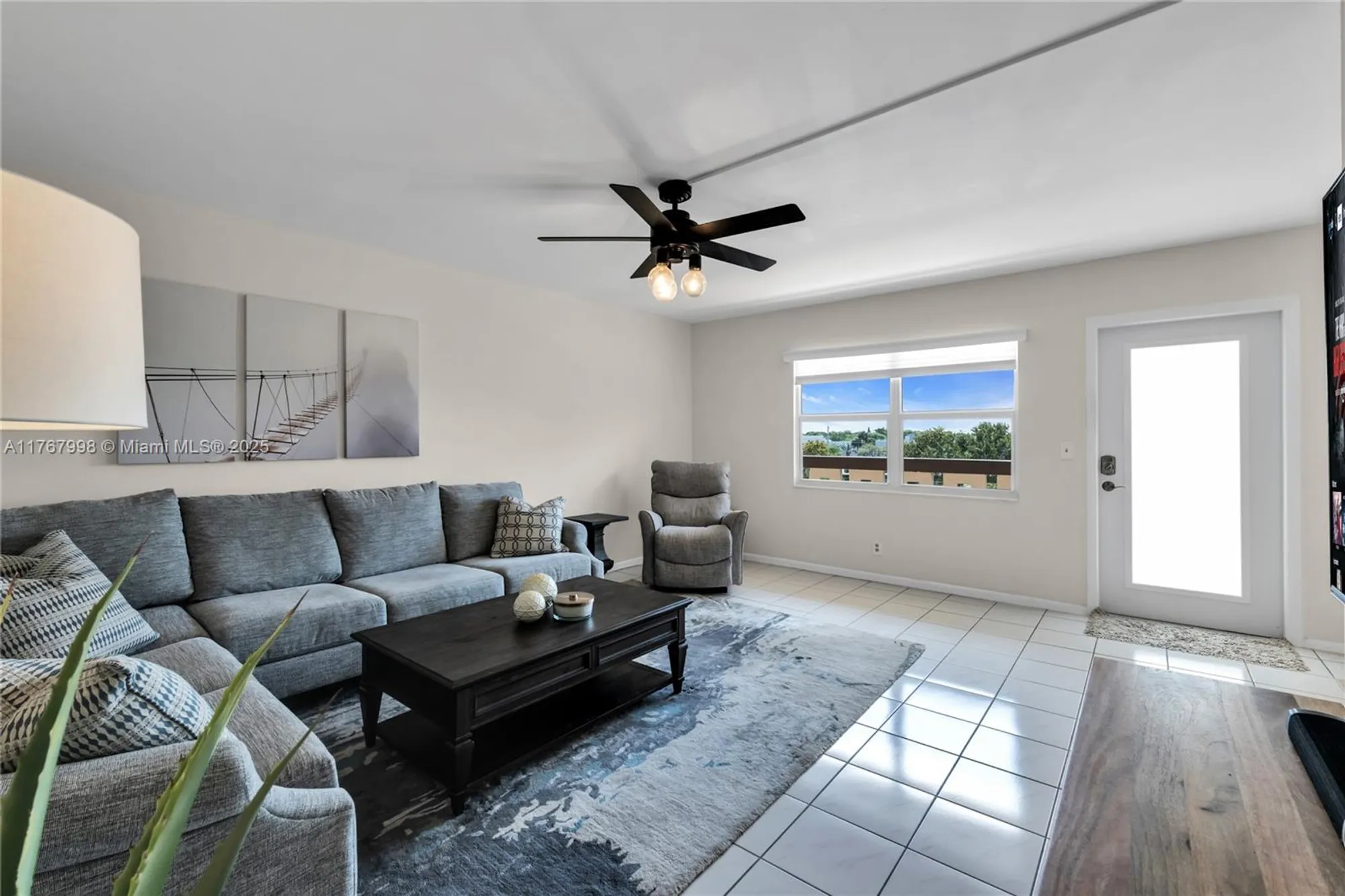 Property Slideshow image 16 of 32 | 4032 farnham o # 4032, Deerfield Beach, FL, 33442