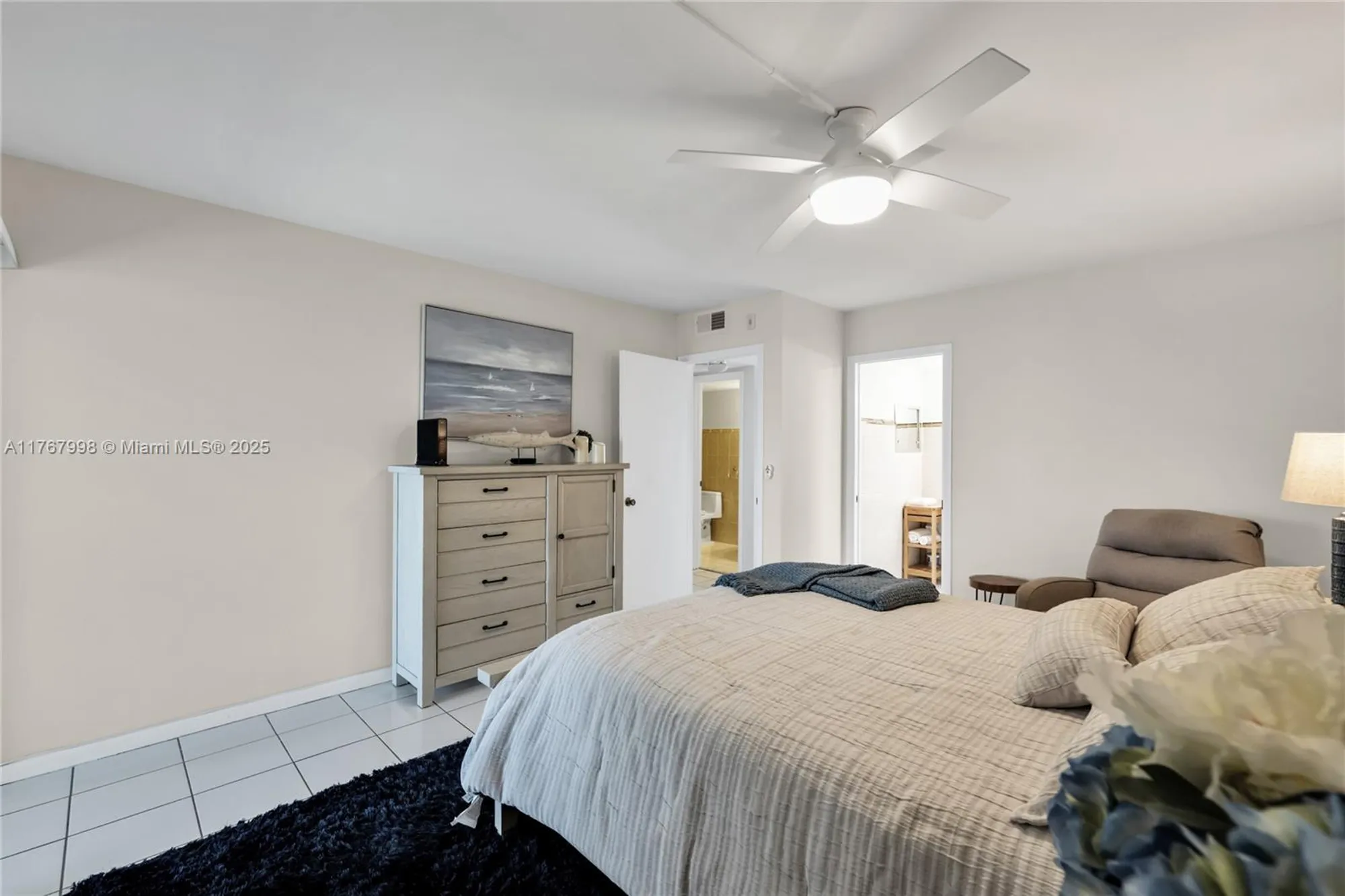 Property Slideshow image 10 of 32 | 4032 farnham o # 4032, Deerfield Beach, FL, 33442