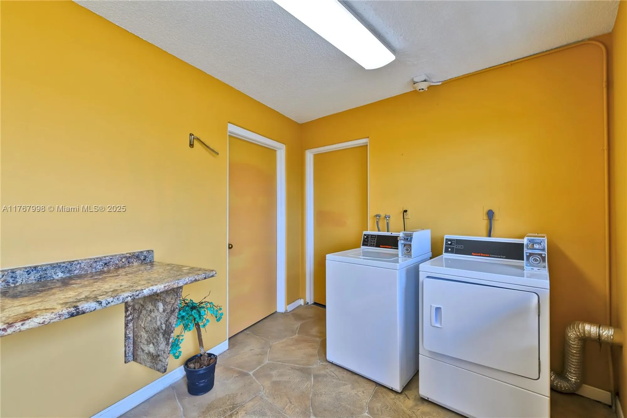 Property Slideshow image 24 of 32 | 4032 farnham o # 4032, Deerfield Beach, FL, 33442