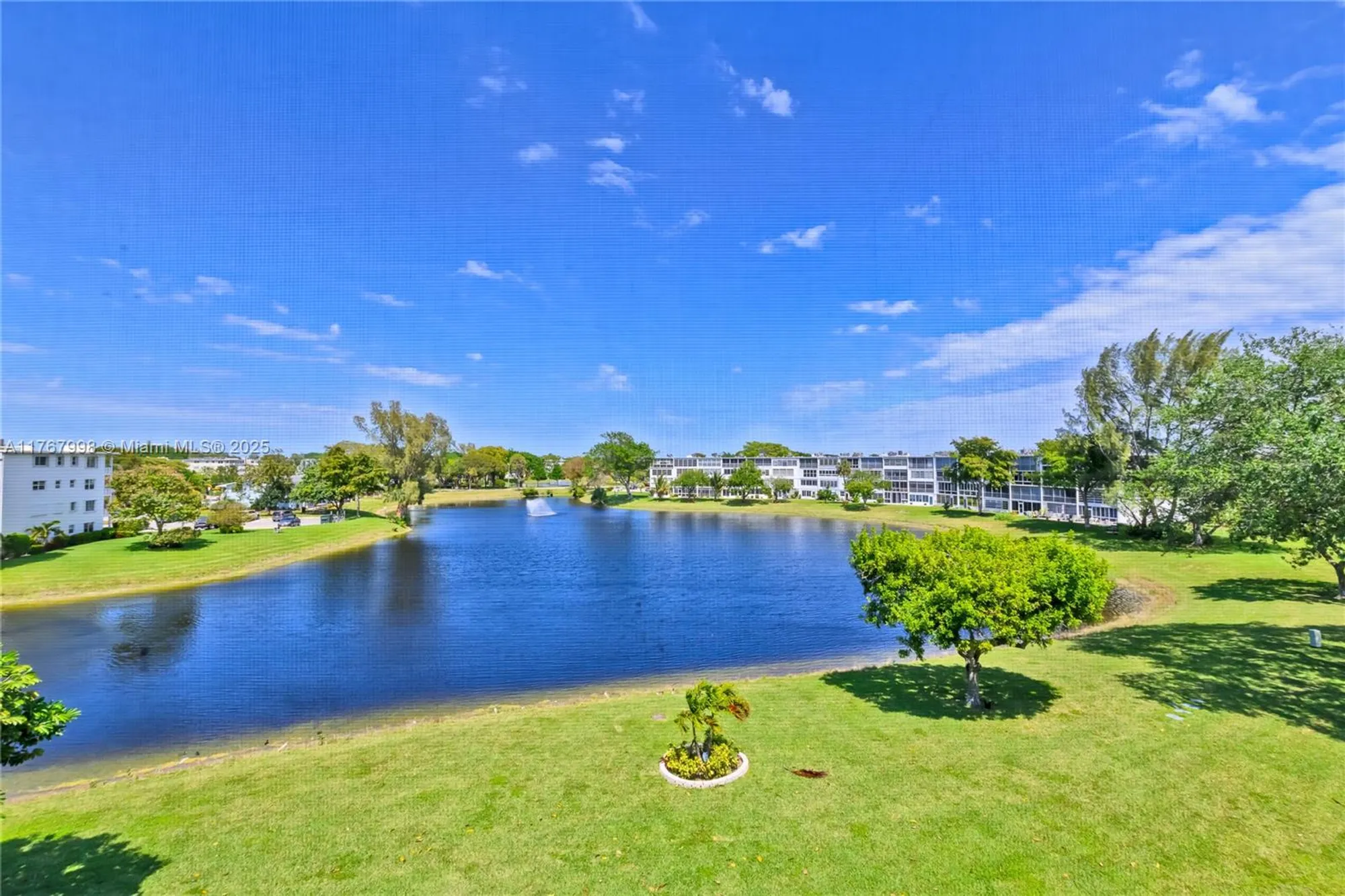 Property Slideshow image 28 of 32 | 4032 farnham o # 4032, Deerfield Beach, FL, 33442