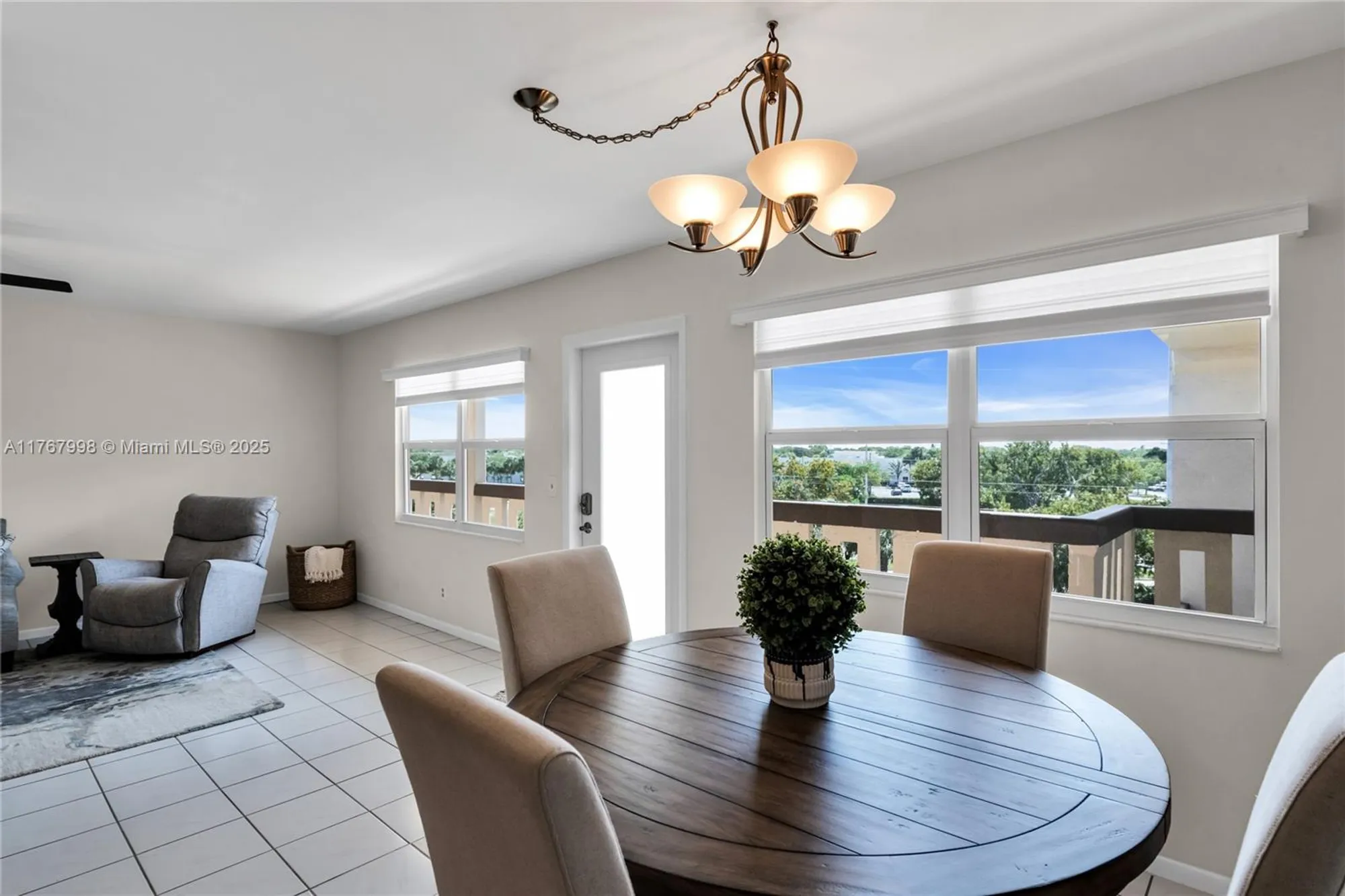 Property Slideshow image 2 of 32 | 4032 farnham o # 4032, Deerfield Beach, FL, 33442