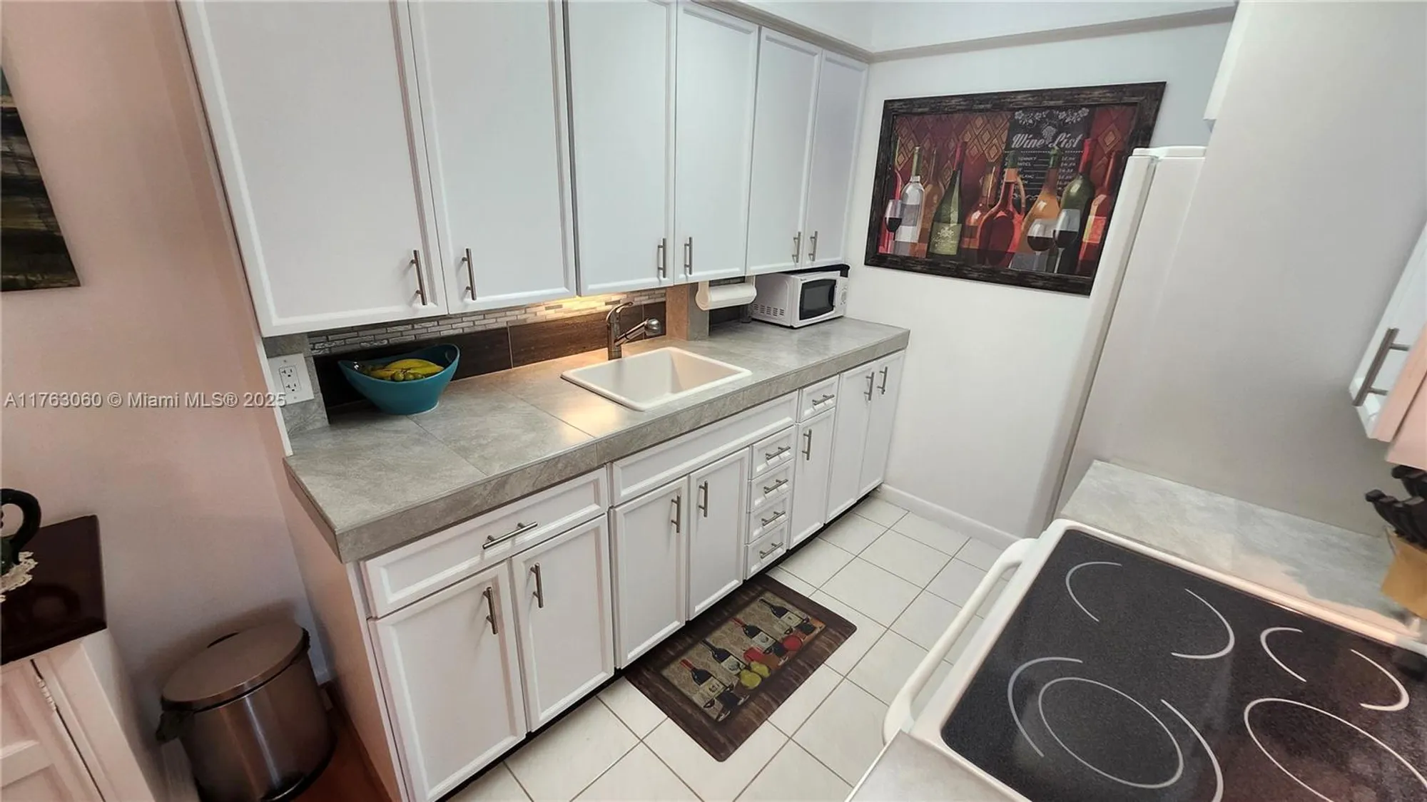 Property Slideshow image 11 of 42 | 2112 newport u # 2112, Deerfield Beach, FL, 33442