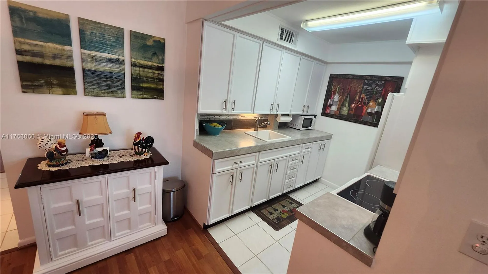Property Slideshow image 9 of 42 | 2112 newport u # 2112, Deerfield Beach, FL, 33442