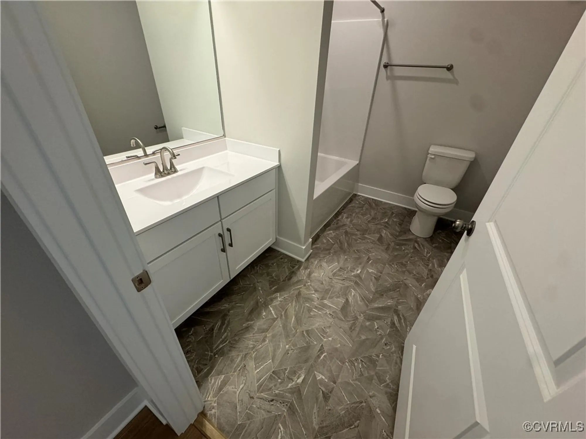 Property Slideshow image 14 of 16 | 10427 odette estate ln # k3, Mechanicsville, VA, 23116