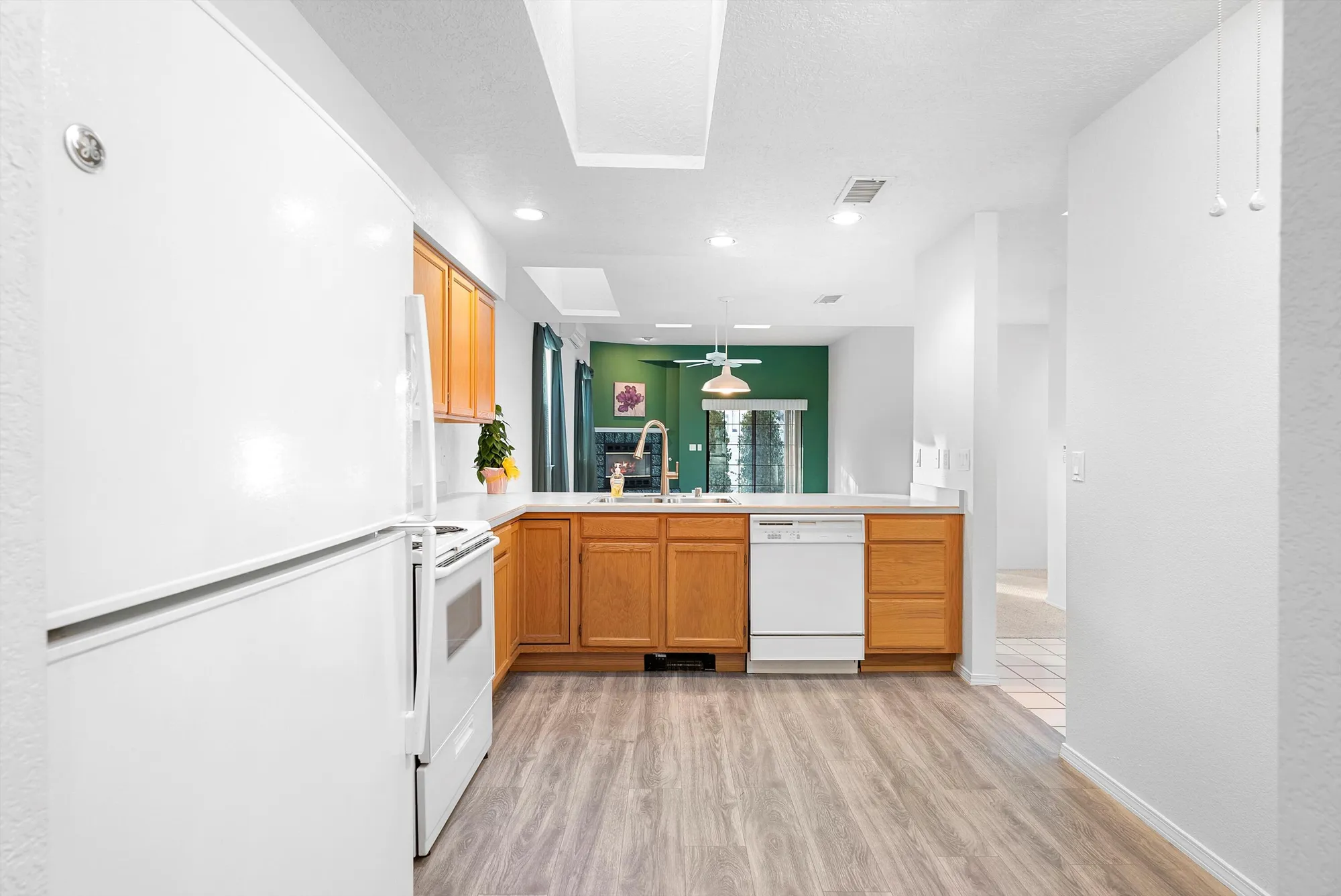 Property Slideshow image 15 of 35 | 3253 esplanade cir, Rio Rancho, NM, 87124