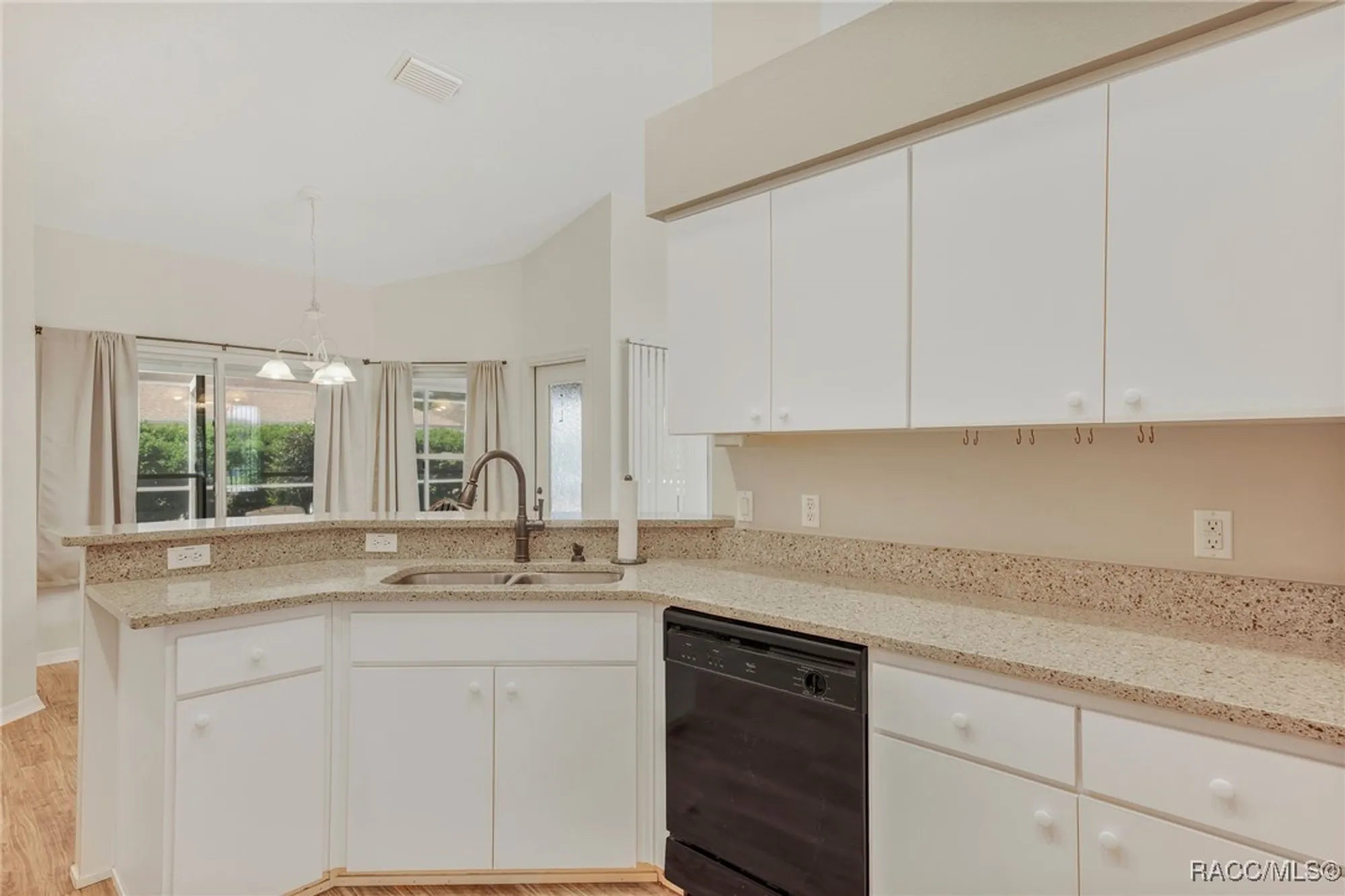 Property Slideshow image 14 of 39 | 4542 n serene pt, Hernando, FL, 34442