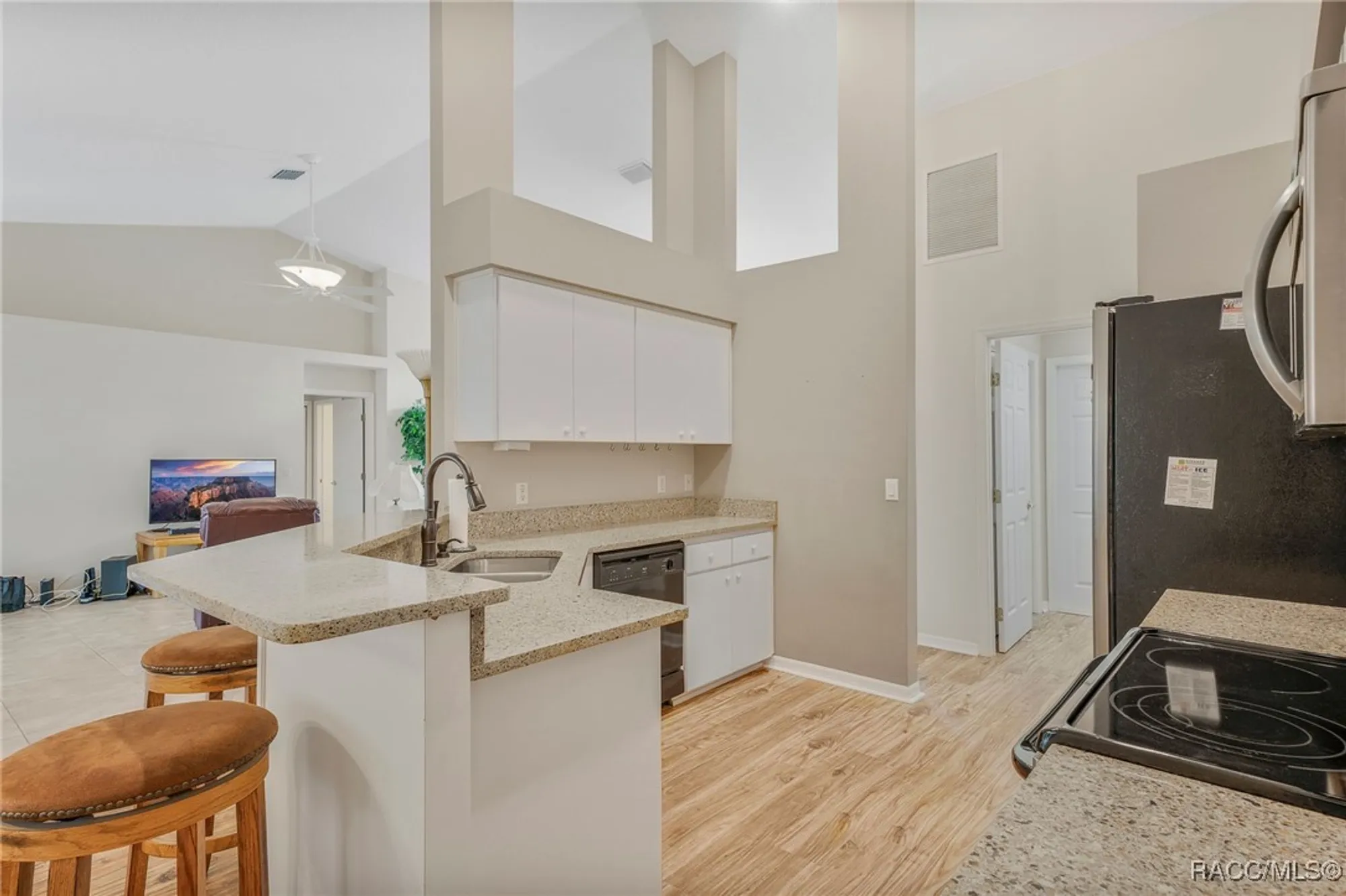 Property Slideshow image 18 of 39 | 4542 n serene pt, Hernando, FL, 34442