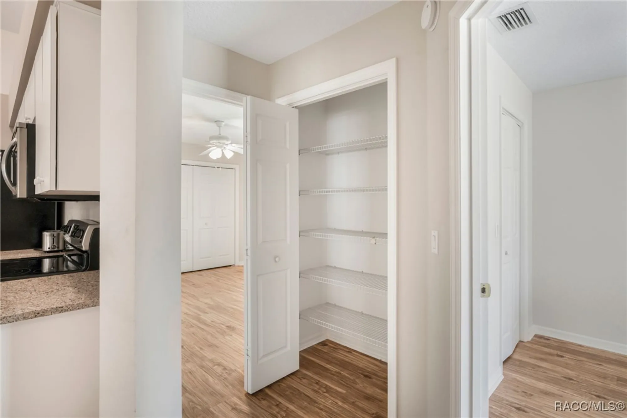 Property Slideshow image 19 of 39 | 4542 n serene pt, Hernando, FL, 34442