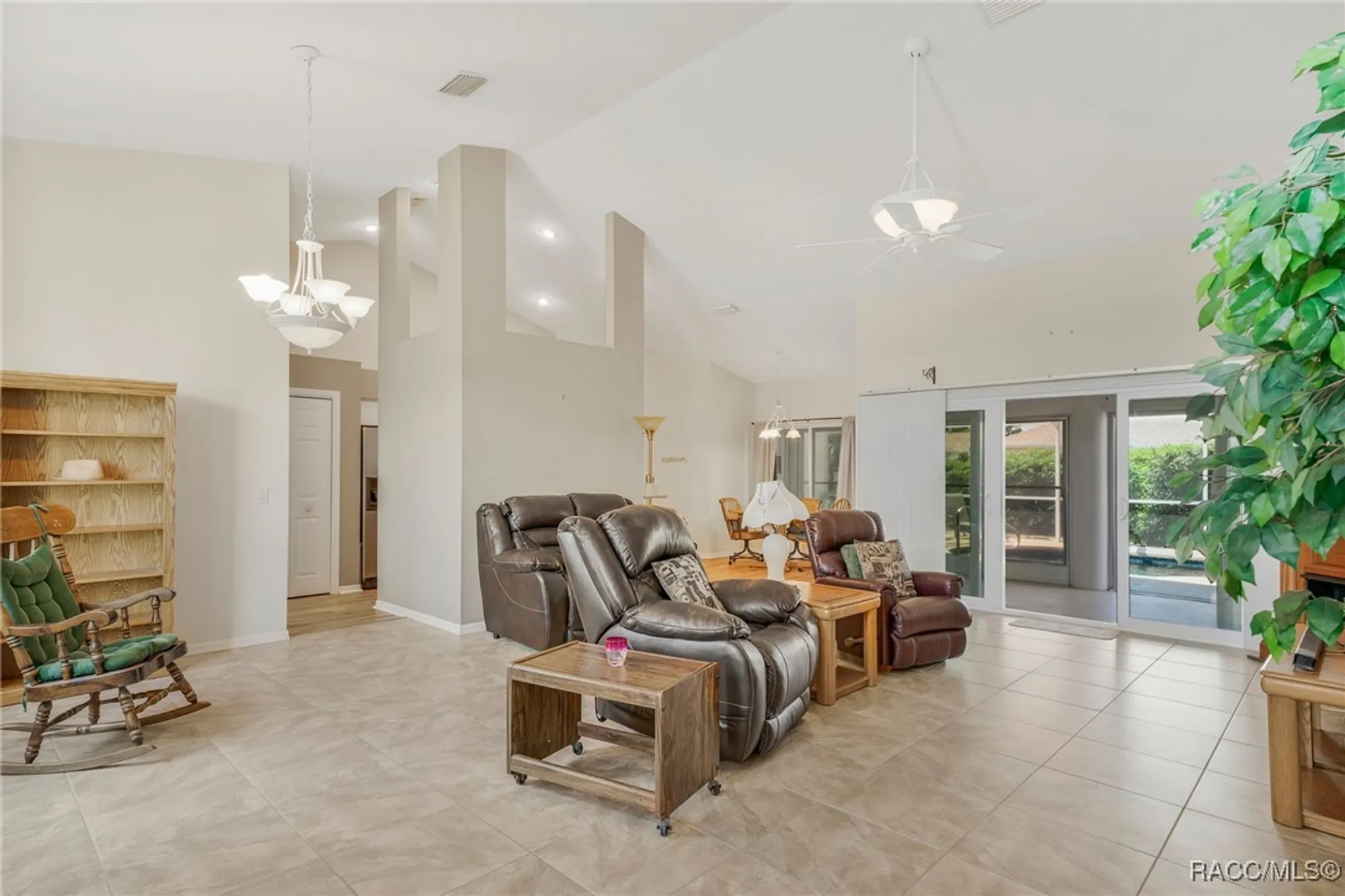 Property Slideshow image 10 of 39 | 4542 n serene pt, Hernando, FL, 34442