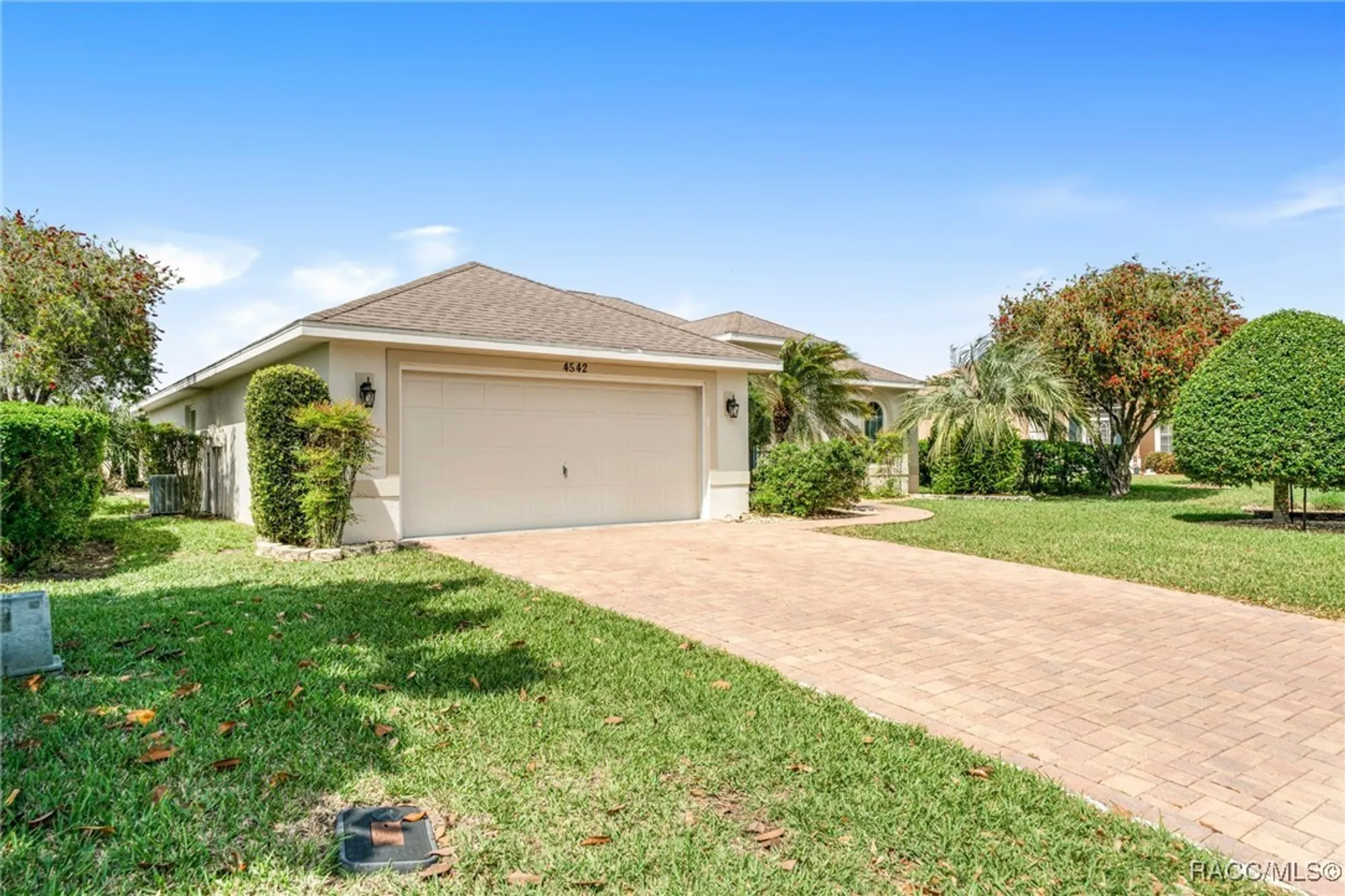 Property Slideshow image 3 of 39 | 4542 n serene pt, Hernando, FL, 34442