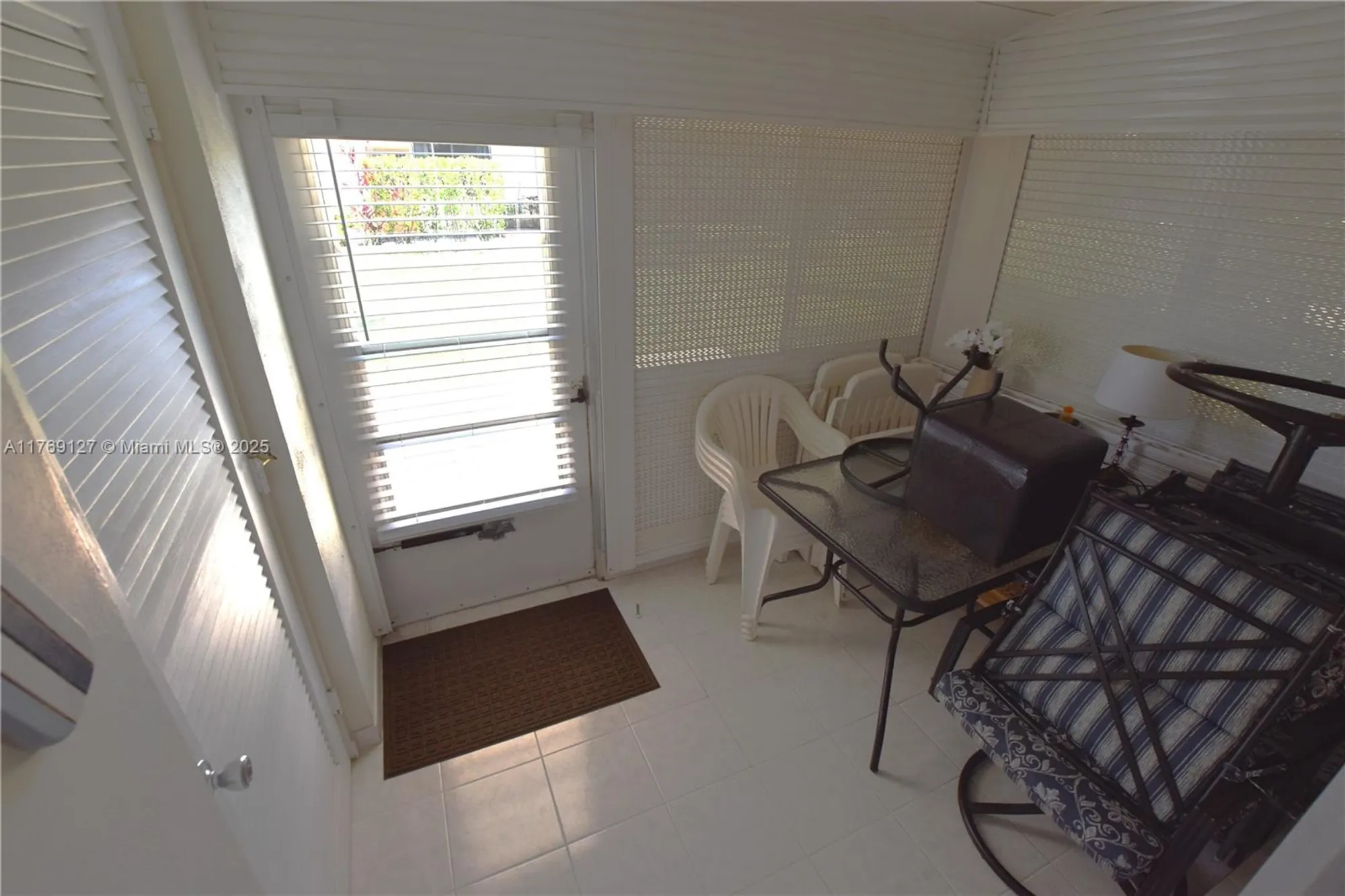 Property Slideshow image 10 of 47 | 2735 dudley dr b, West Palm Beach, FL, 33415