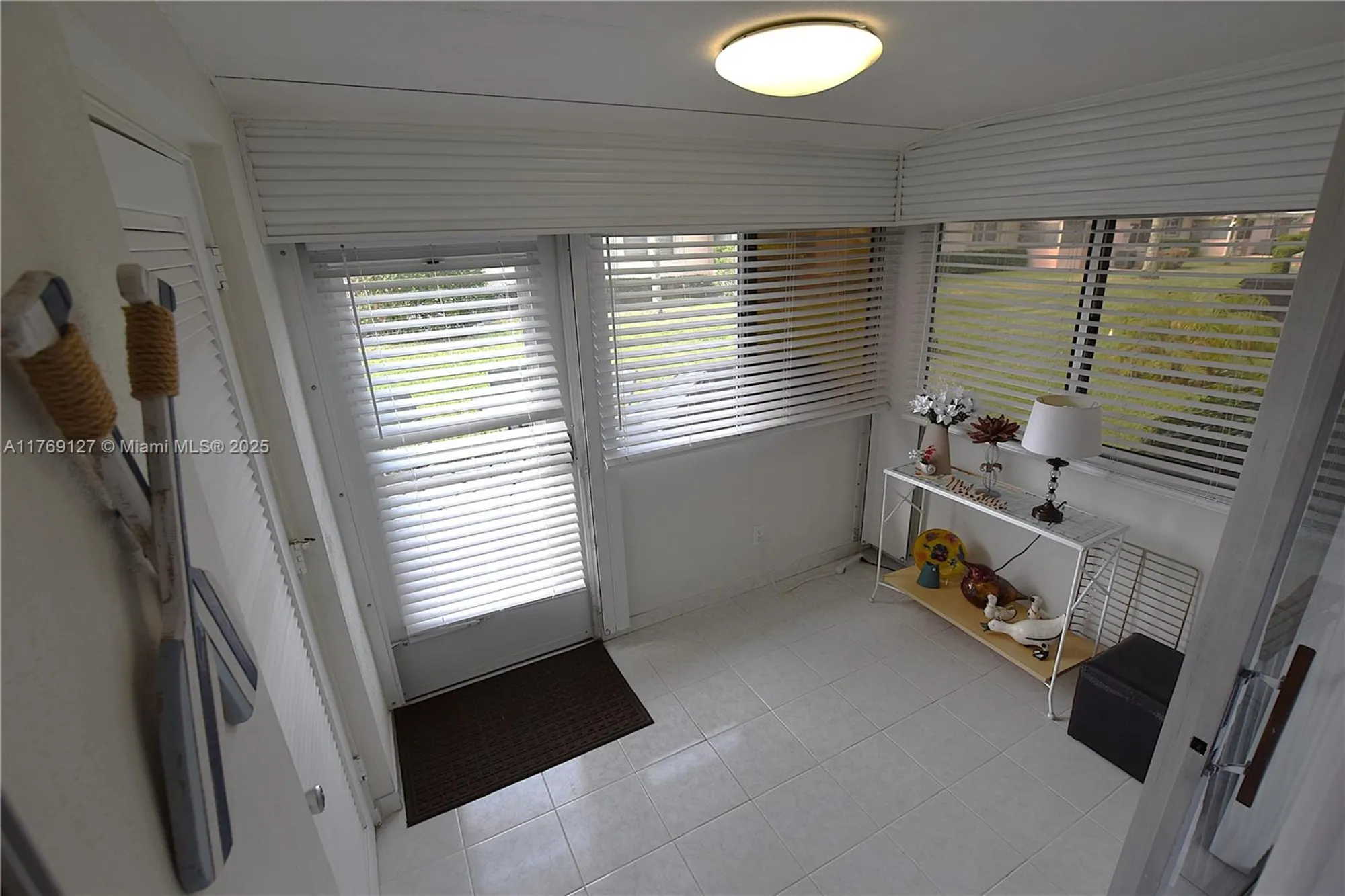 Property Slideshow image 12 of 47 | 2735 dudley dr b, West Palm Beach, FL, 33415