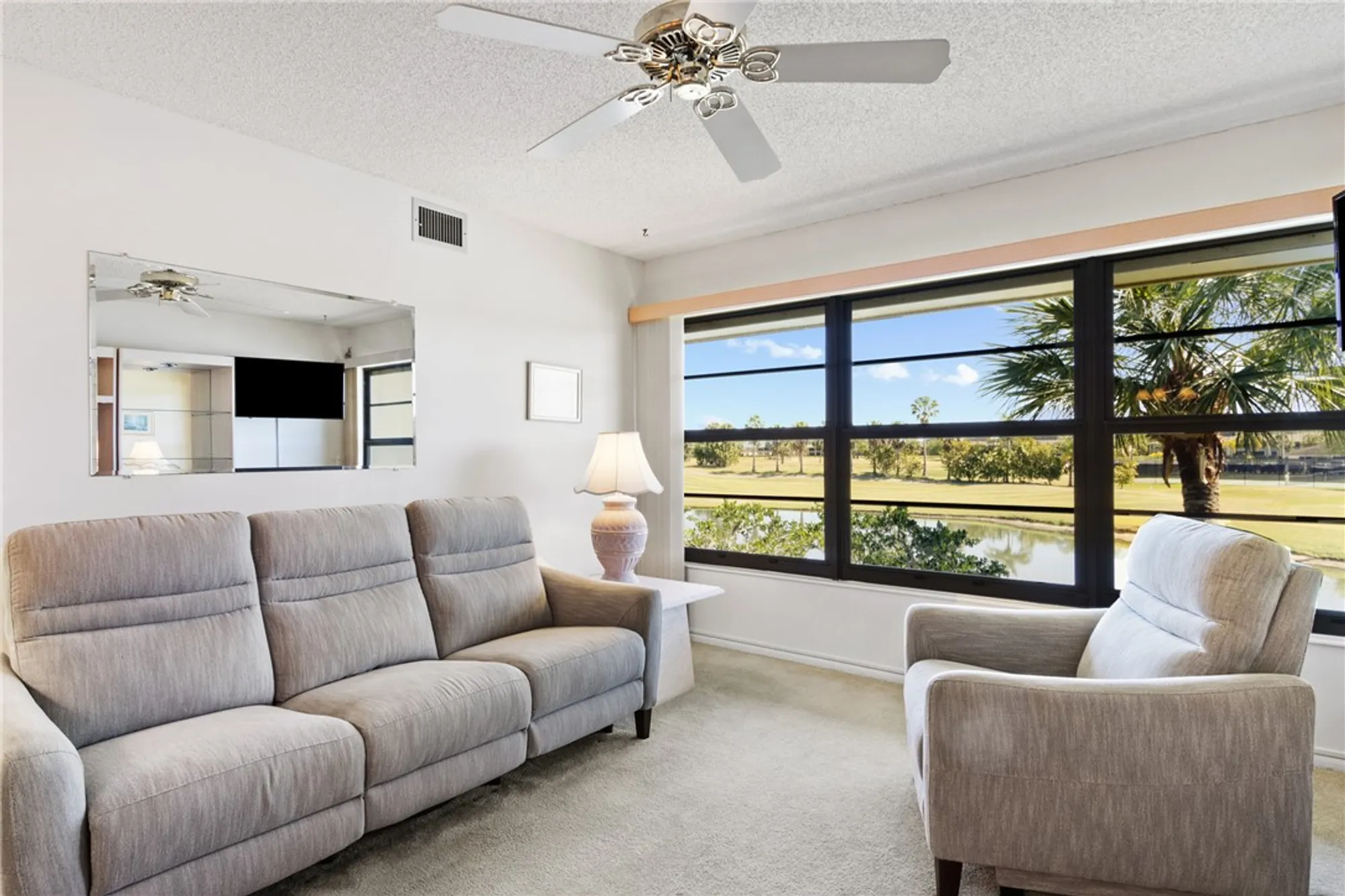 Property Slideshow image 10 of 34 | 3 plantation dr 202, Vero Beach, FL, 32966