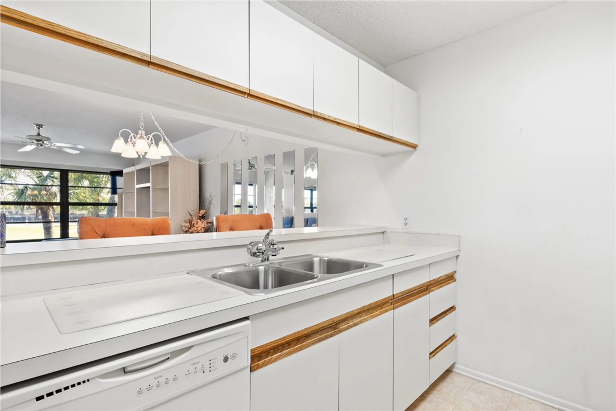 Property Slideshow image 6 of 34 | 3 plantation dr 202, Vero Beach, FL, 32966