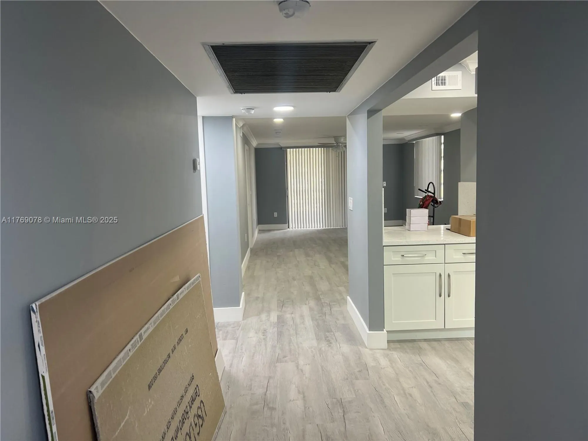 Property Slideshow image 6 of 22 | 1001 colony point cir 114, Pembroke Pines, FL, 33026