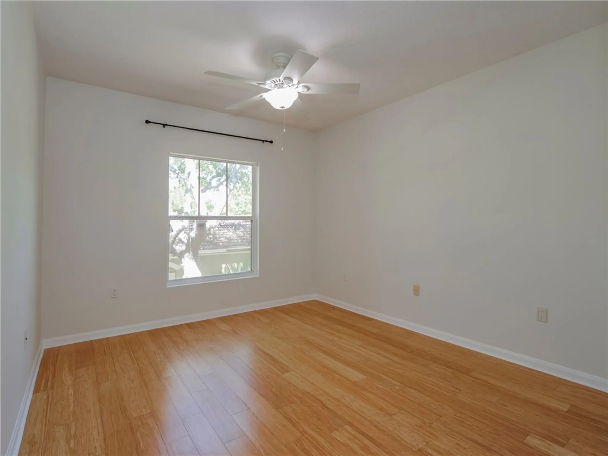 Property Slideshow image 13 of 25 | 5080 fairways cir apt g205, Vero Beach, FL, 32967