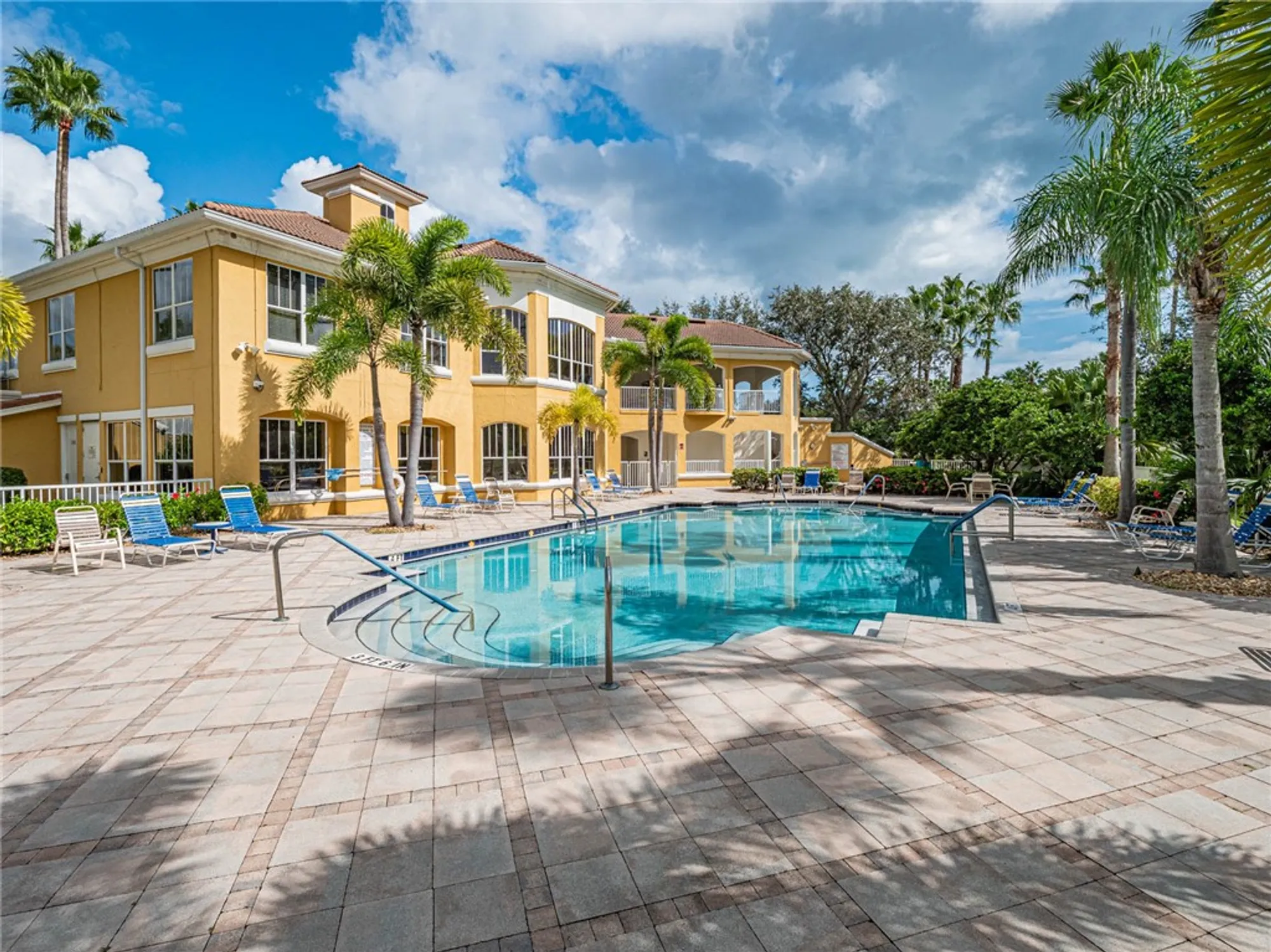 Property Slideshow image 24 of 25 | 5080 fairways cir apt g205, Vero Beach, FL, 32967