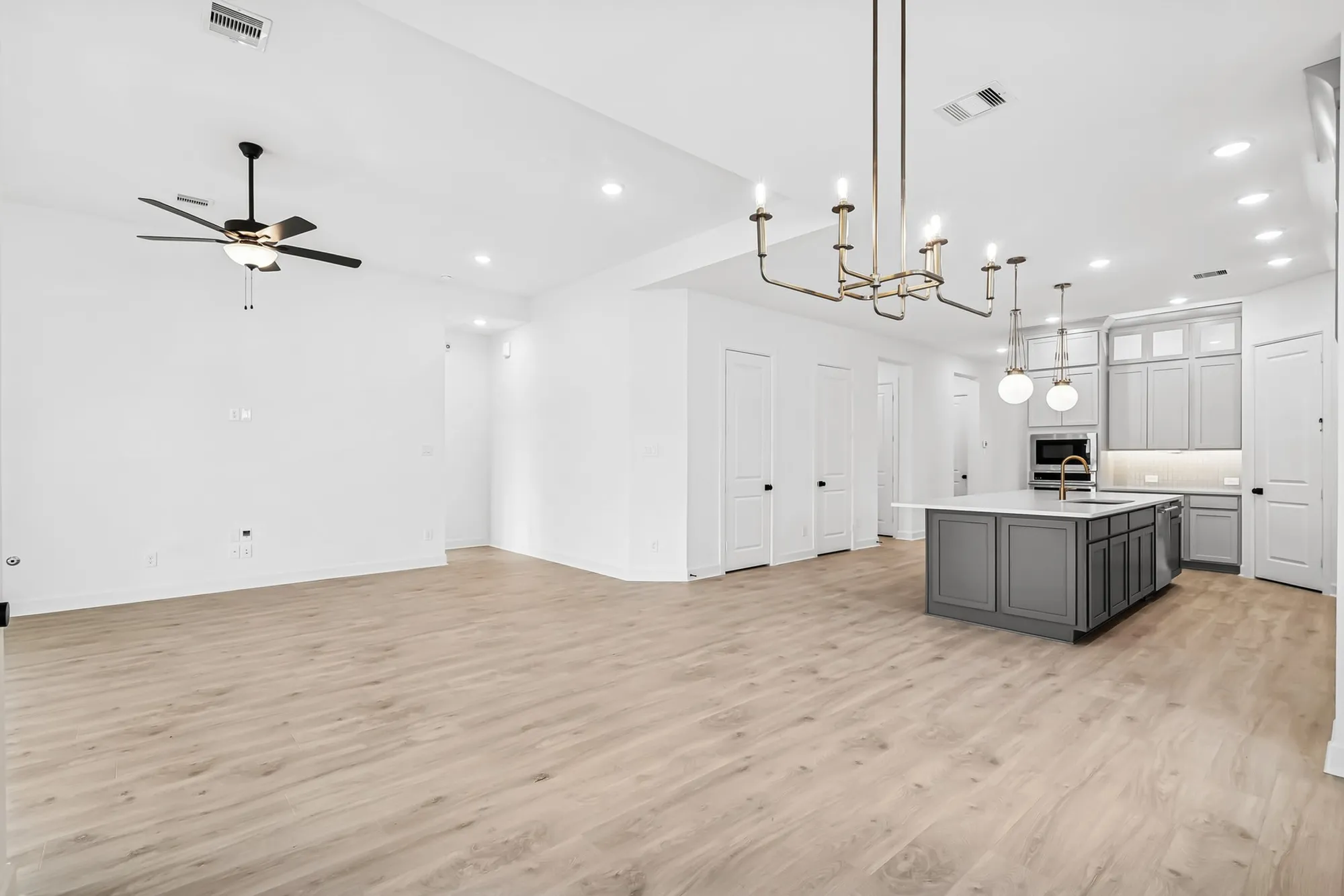 Property Slideshow image 32 of 47 | 21844 victory green way, Porter, TX, 77365