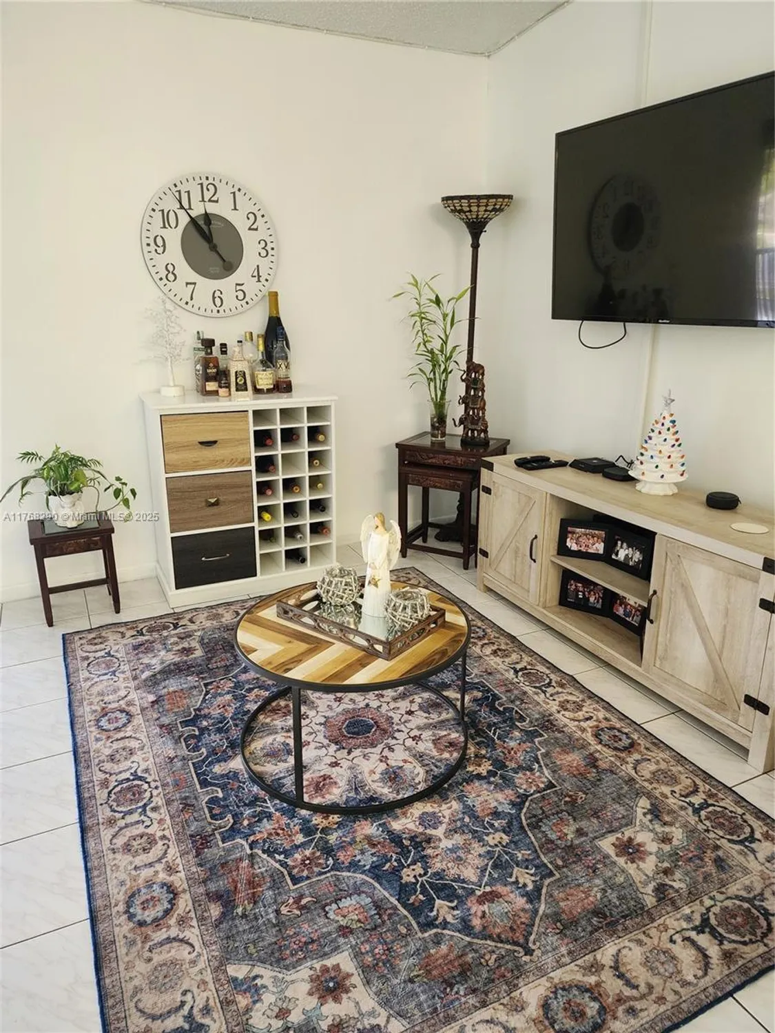 Property Slideshow image 10 of 25 | 10747 w clairmont cir 204, Tamarac, FL, 33321