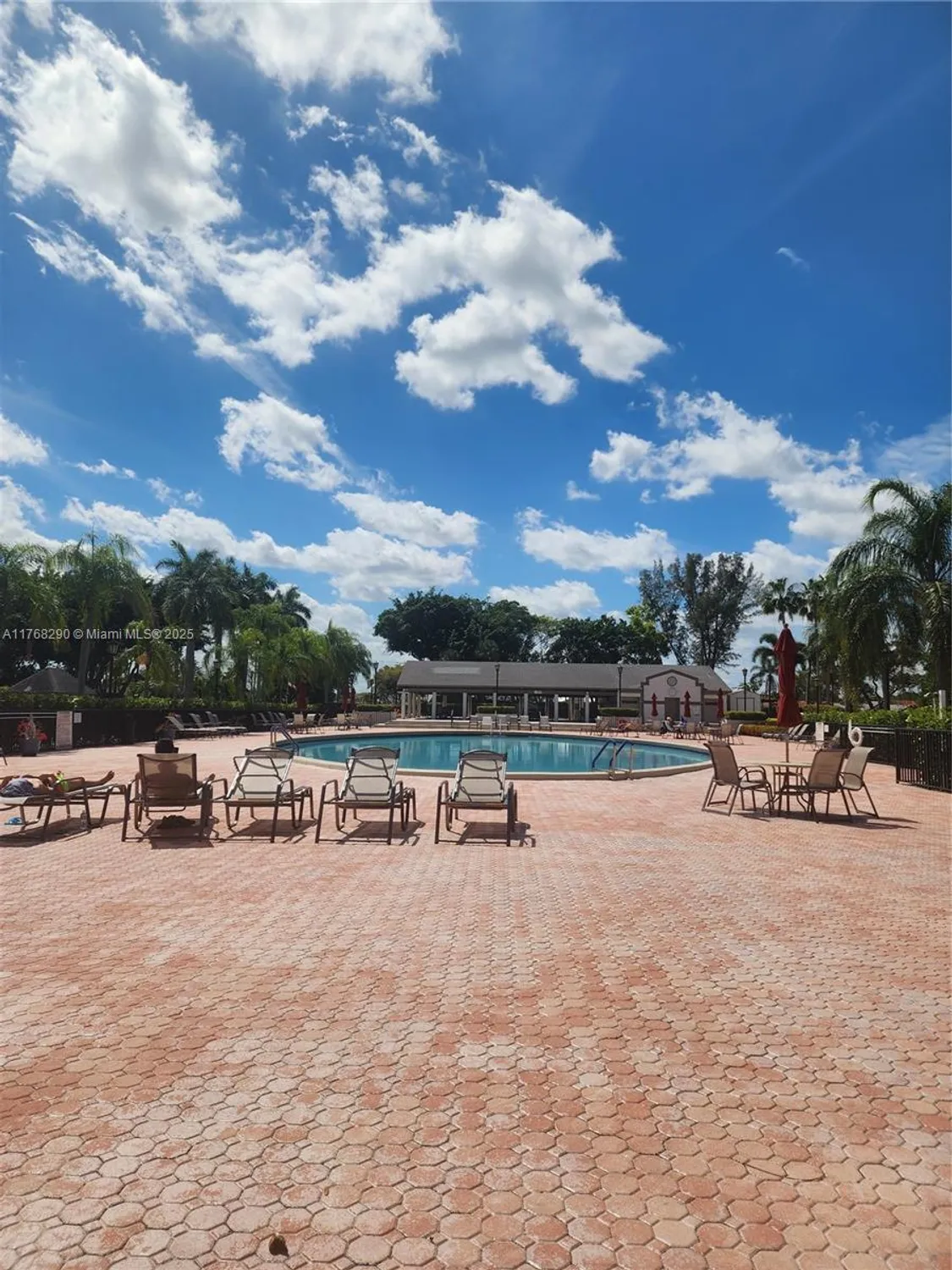 Property Slideshow image 24 of 25 | 10747 w clairmont cir 204, Tamarac, FL, 33321