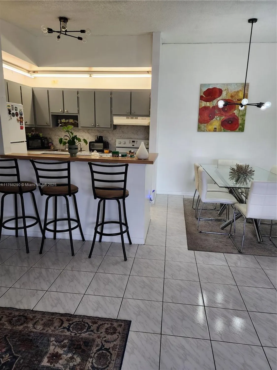 Property Slideshow image 8 of 25 | 10747 w clairmont cir 204, Tamarac, FL, 33321