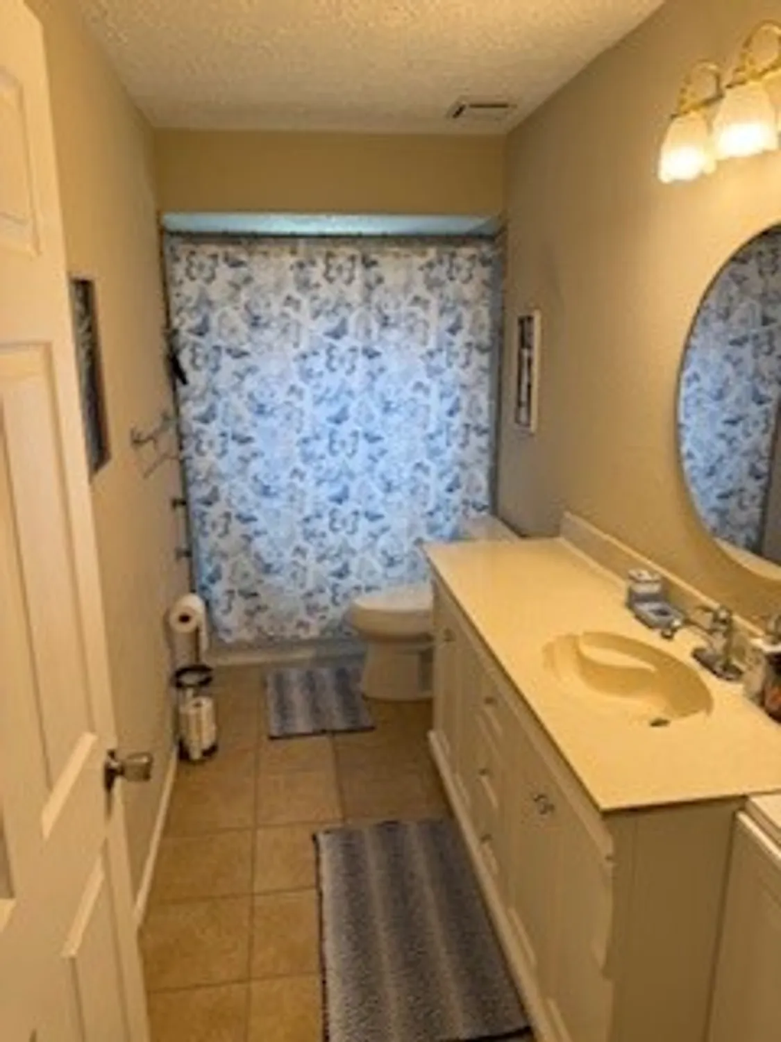 Property Slideshow image 14 of 18 | 2810 poplar creek ln, Pearland, TX, 77584