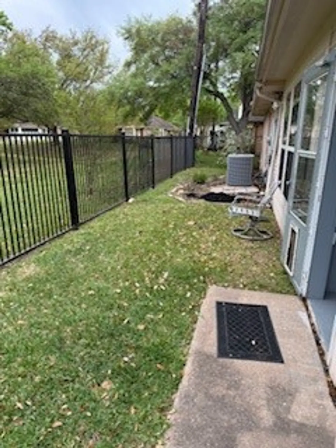 Property Slideshow image 18 of 18 | 2810 poplar creek ln, Pearland, TX, 77584