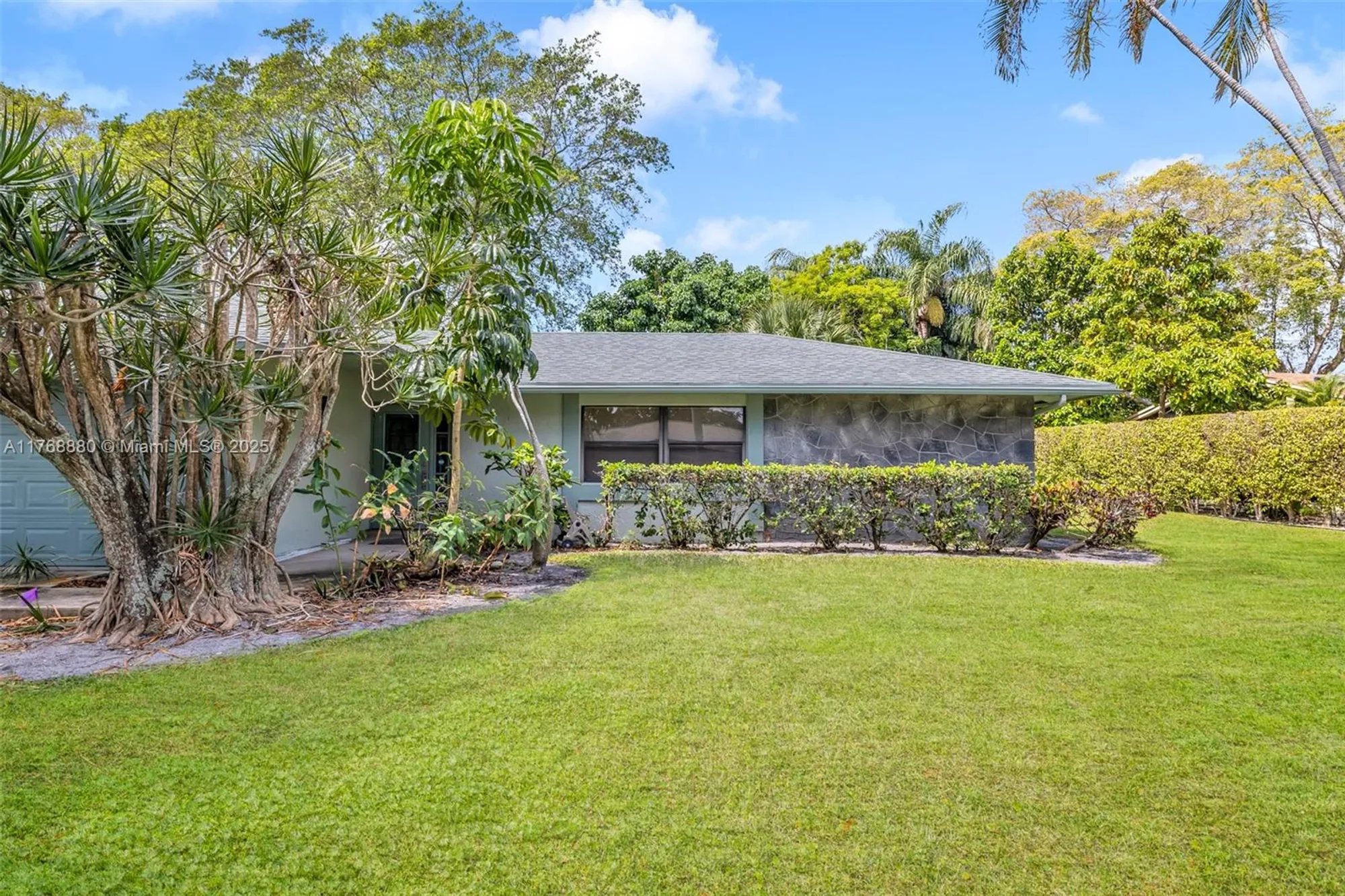 Property Slideshow image 1 of 27 | 766 nw 24th ave, Delray Beach, FL, 33445