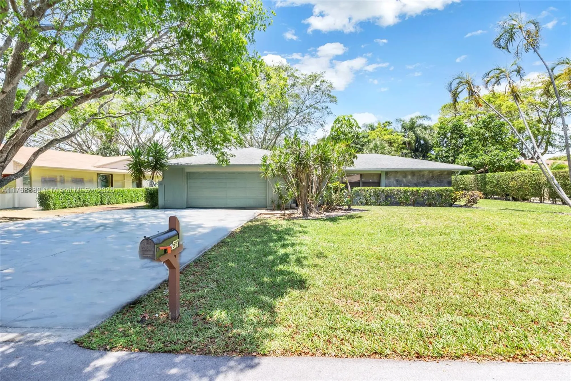 Property Slideshow image 10 of 27 | 766 nw 24th ave, Delray Beach, FL, 33445