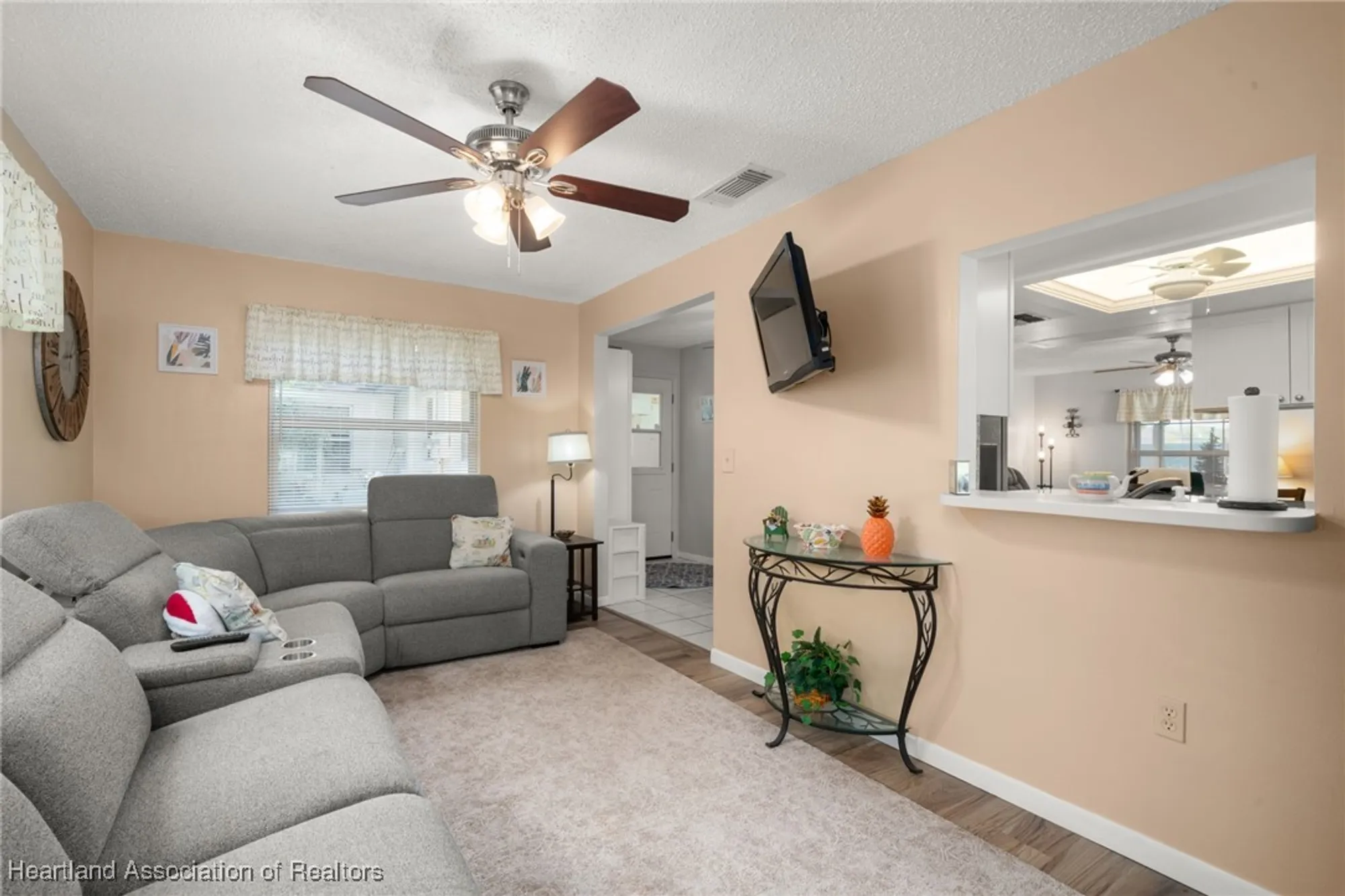 Property Slideshow image 16 of 46 | 122 parkview cir, Lake Placid, FL, 33852