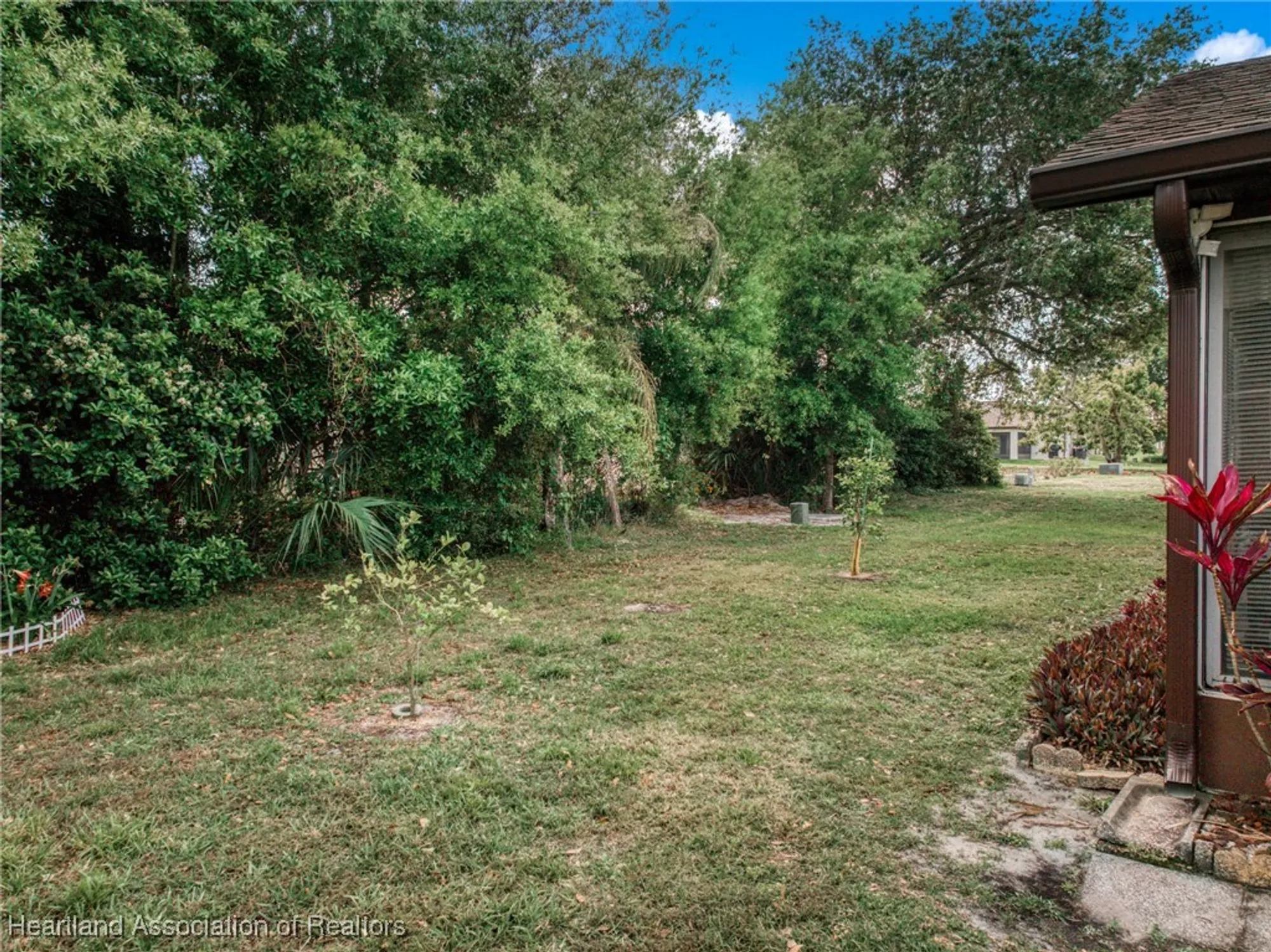 Property Slideshow image 26 of 46 | 122 parkview cir, Lake Placid, FL, 33852