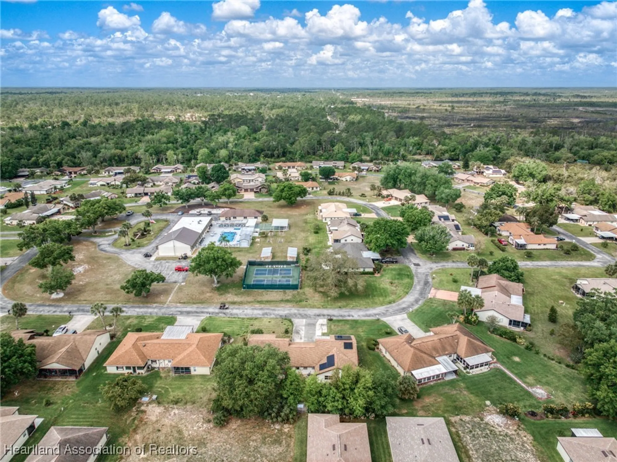 Property Slideshow image 34 of 46 | 122 parkview cir, Lake Placid, FL, 33852