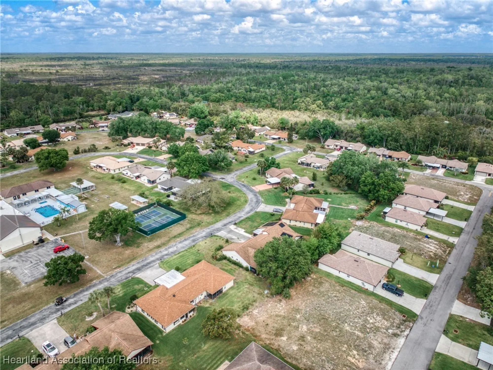 Property Slideshow image 35 of 46 | 122 parkview cir, Lake Placid, FL, 33852