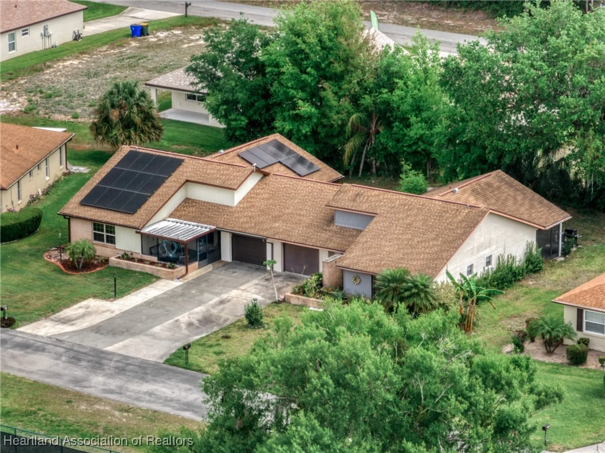 Property Slideshow image 44 of 46 | 122 parkview cir, Lake Placid, FL, 33852