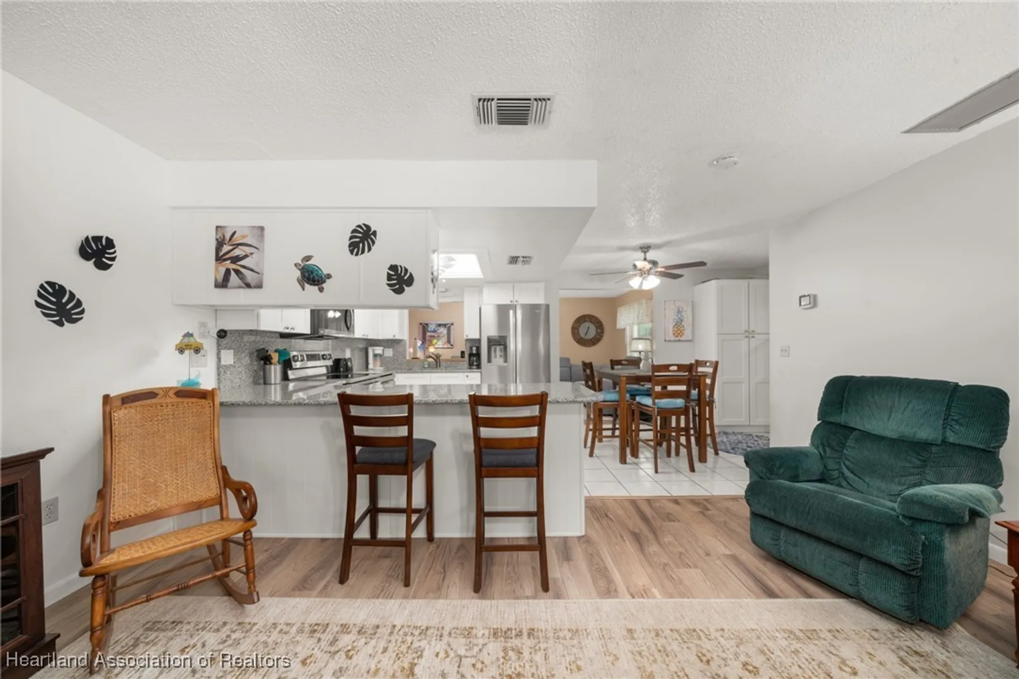 Property Slideshow image 7 of 46 | 122 parkview cir, Lake Placid, FL, 33852