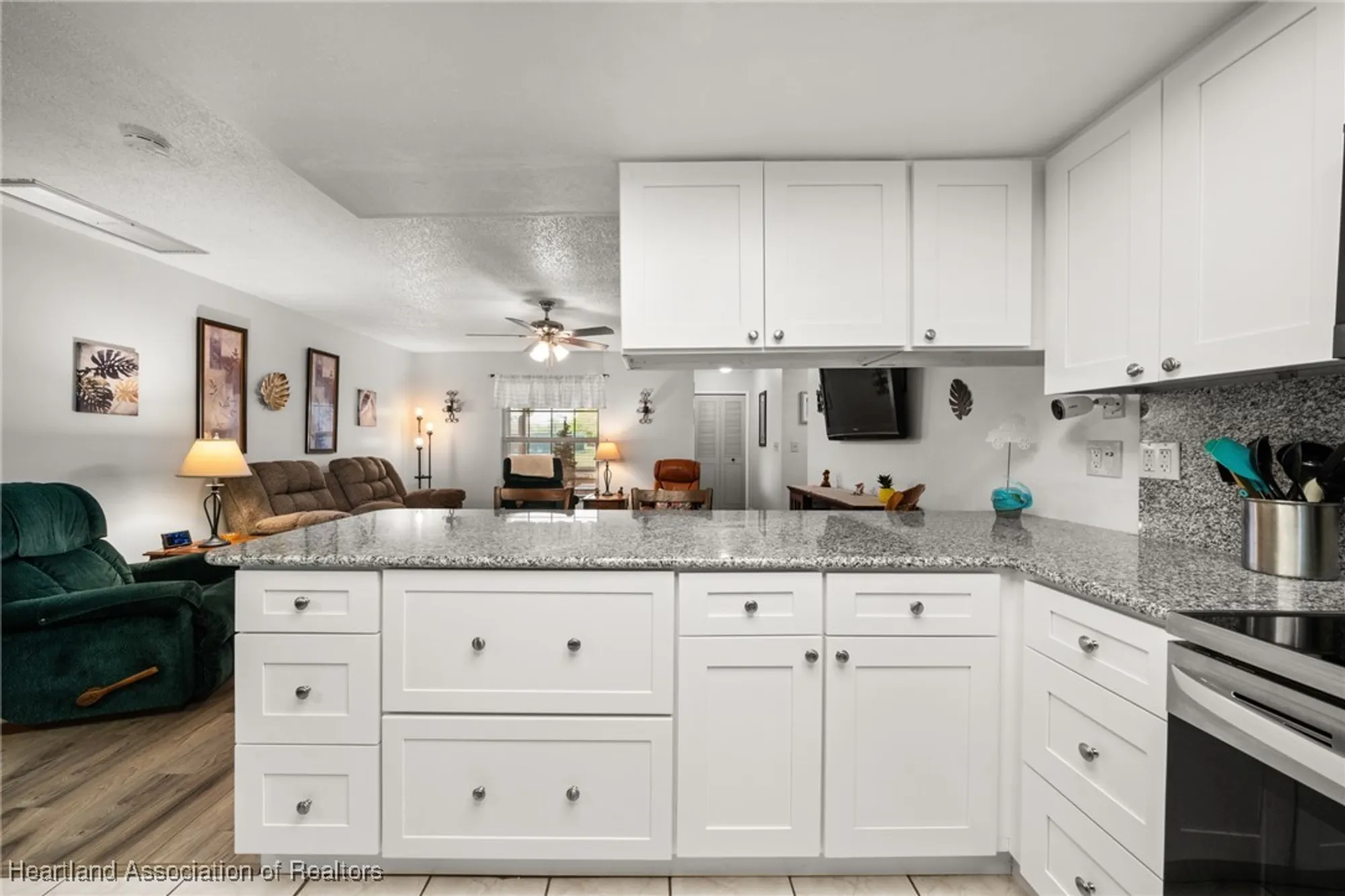 Property Slideshow image 9 of 46 | 122 parkview cir, Lake Placid, FL, 33852