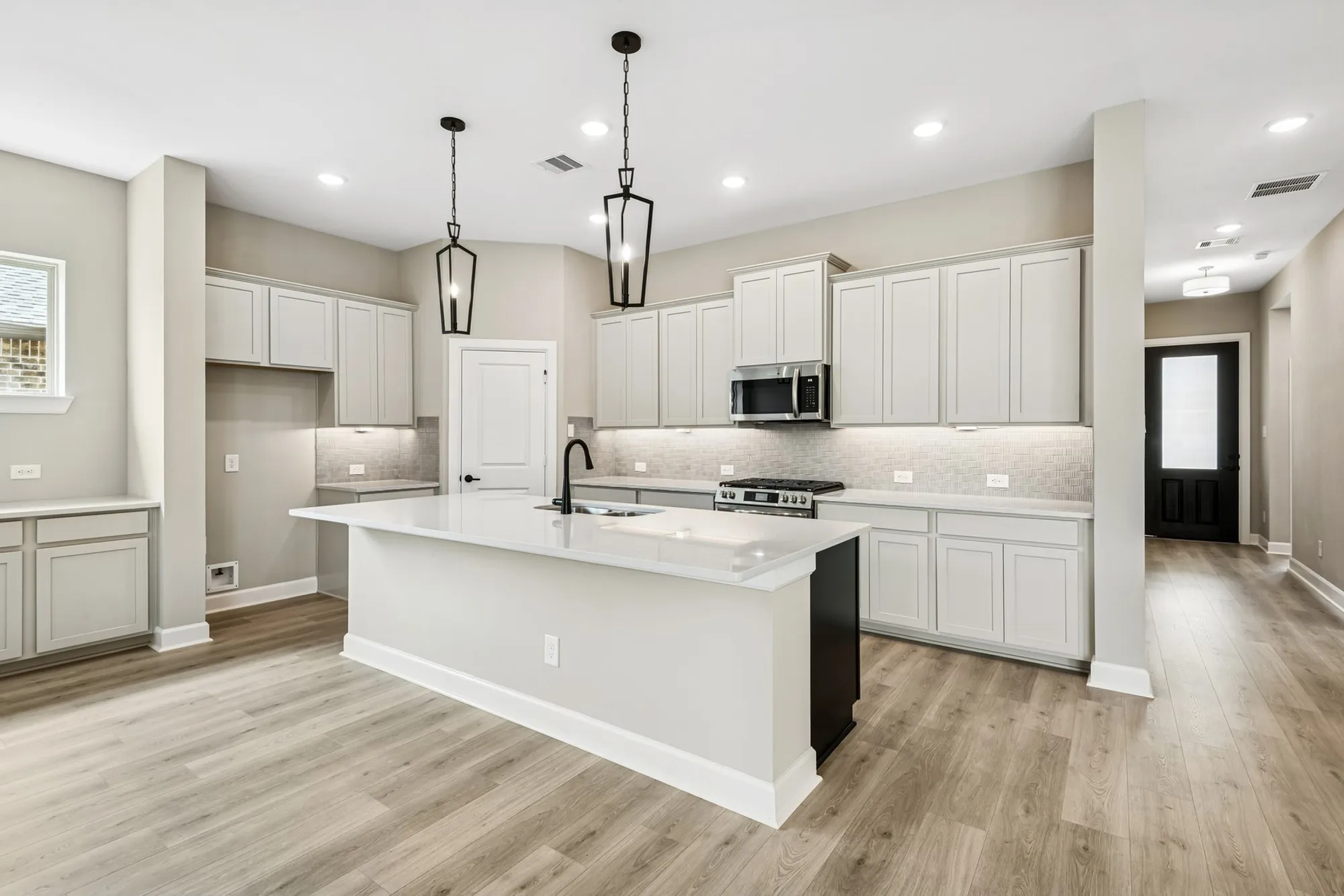 Property Slideshow image 20 of 39 | 21877 colorado bend ln, Porter, TX, 77365