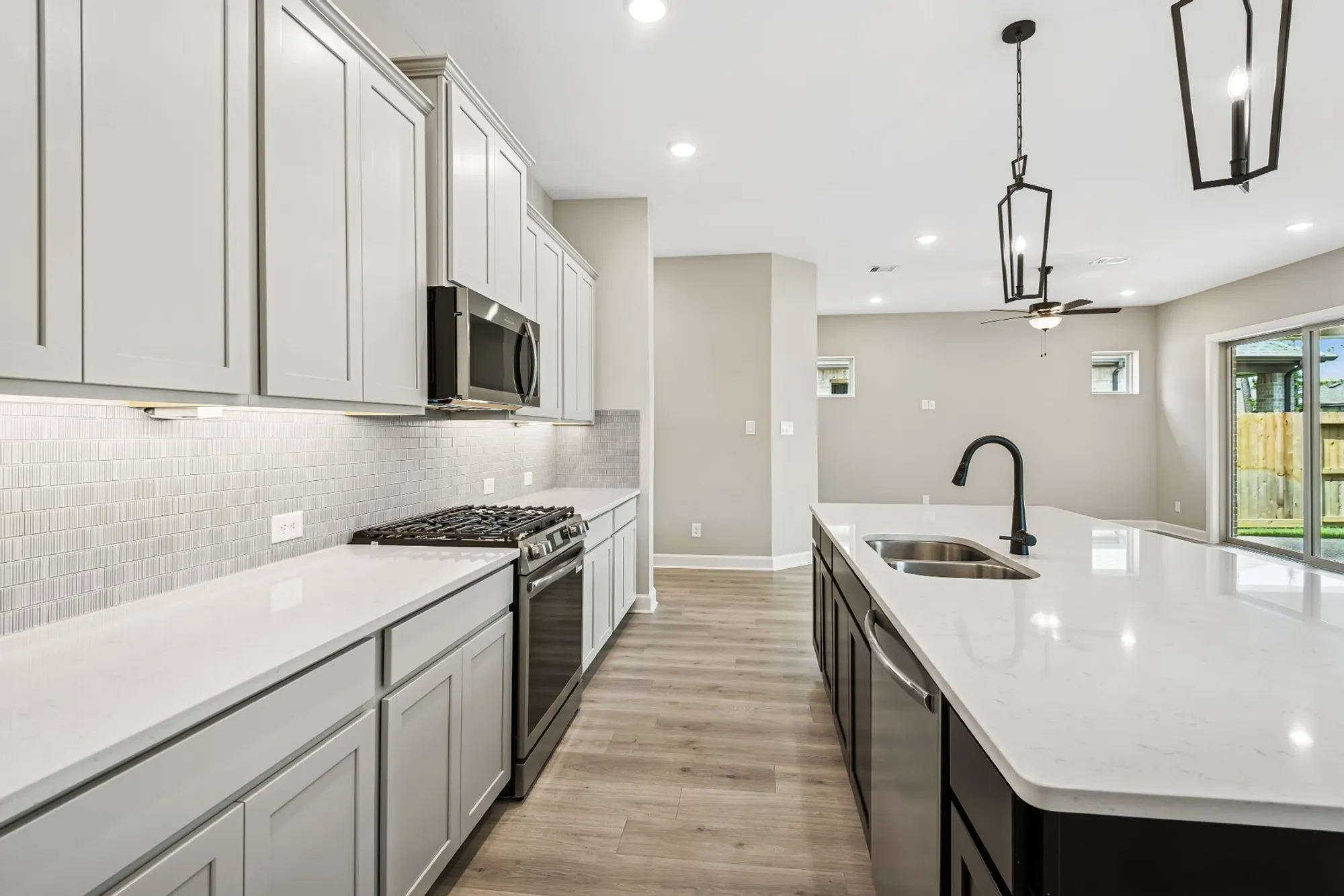 Property Slideshow image 23 of 39 | 21877 colorado bend ln, Porter, TX, 77365