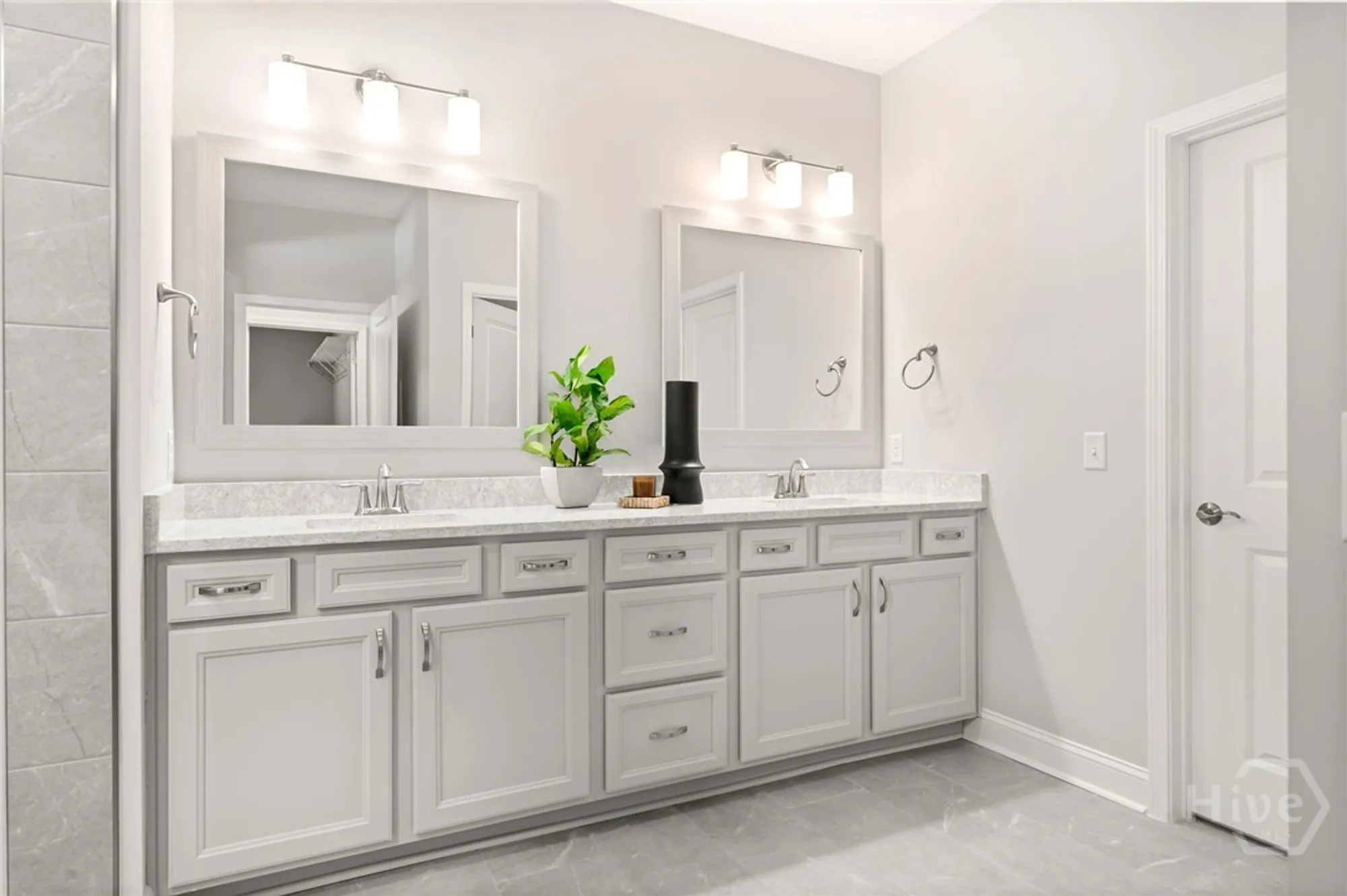 Property Slideshow image 30 of 49 | 99 tufted grass way, Richmond Hill, GA, 31324