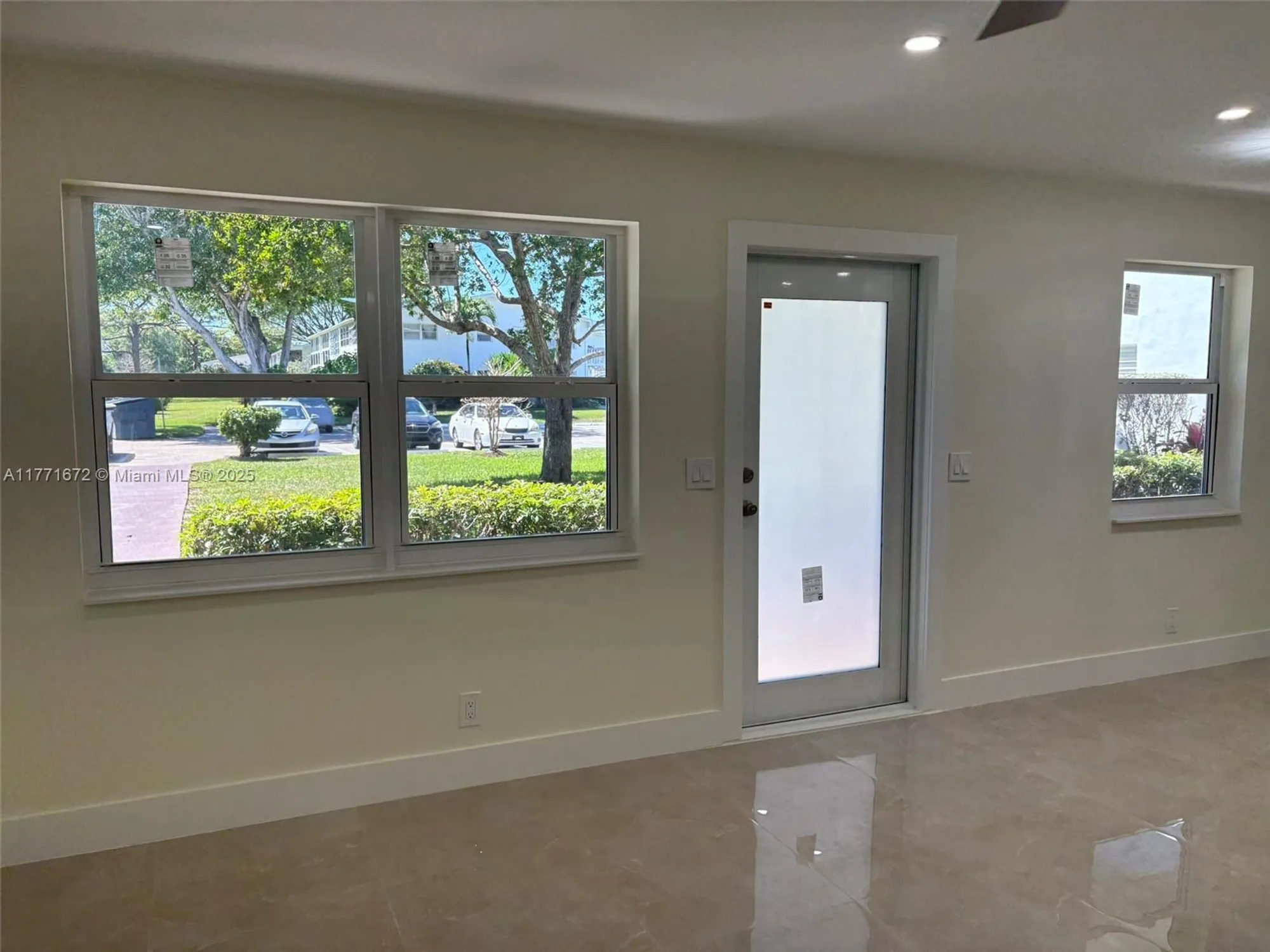 Property Slideshow image 5 of 51 | 211 durham e unit e, Deerfield Beach, FL, 33442