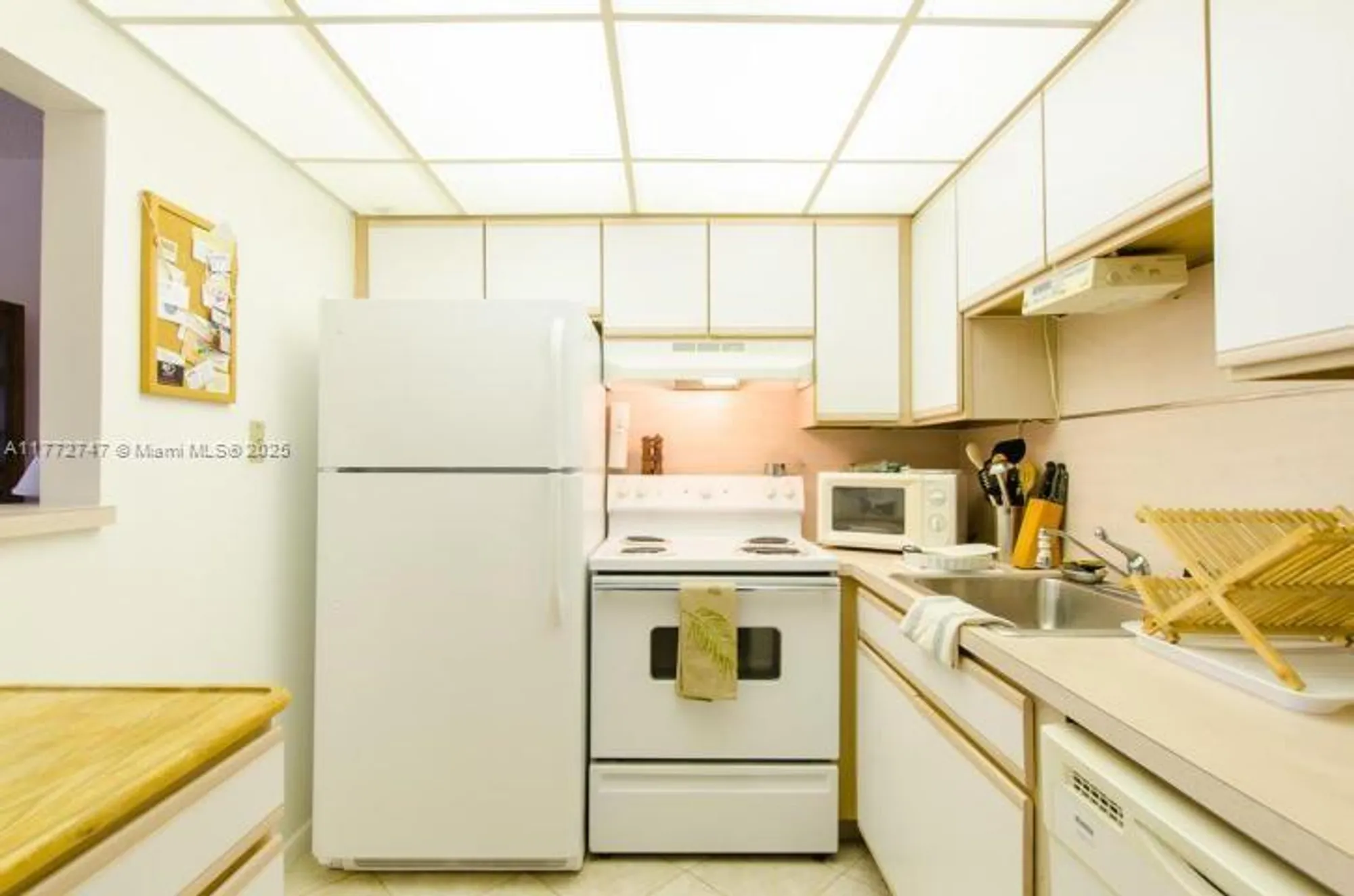 Property Slideshow image 3 of 9 | 251 mansfield f # 251f, Boca Raton, FL, 33434