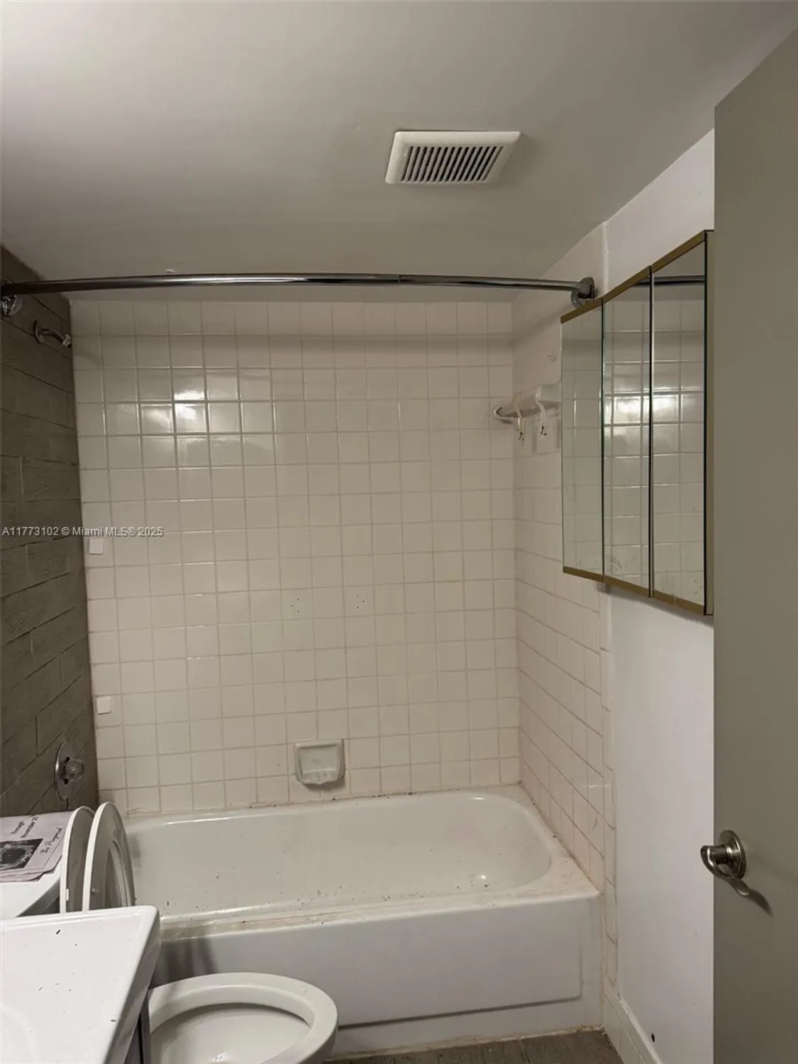 Property Slideshow image 5 of 17 | 1401 sw 134th way apt 105c, Pembroke Pines, FL, 33027