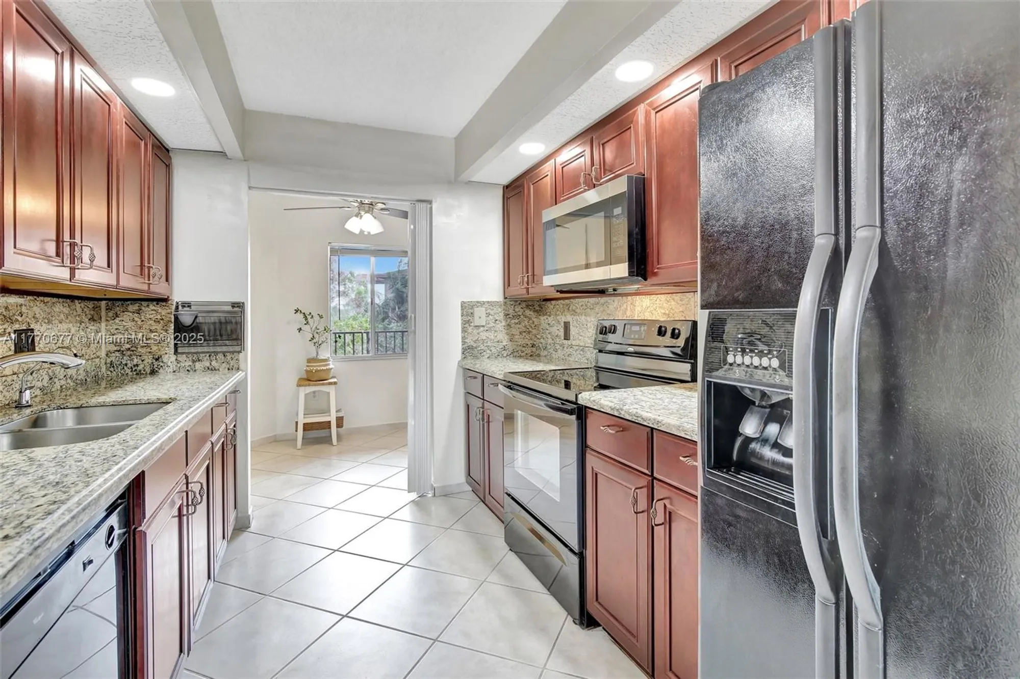 Property Slideshow image 10 of 26 | 13701 sw 12th st 310a, Pembroke Pines, FL, 33027