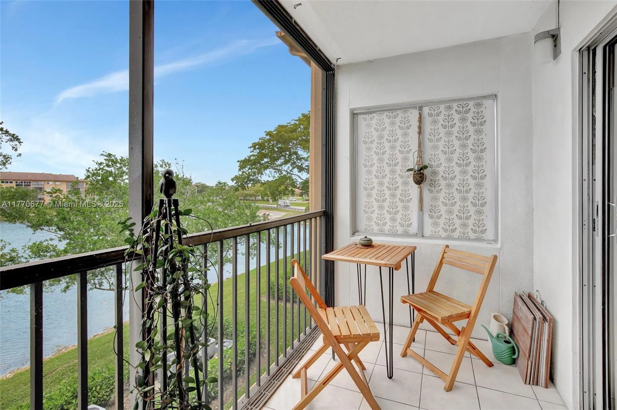 Property Slideshow image 6 of 26 | 13701 sw 12th st 310a, Pembroke Pines, FL, 33027