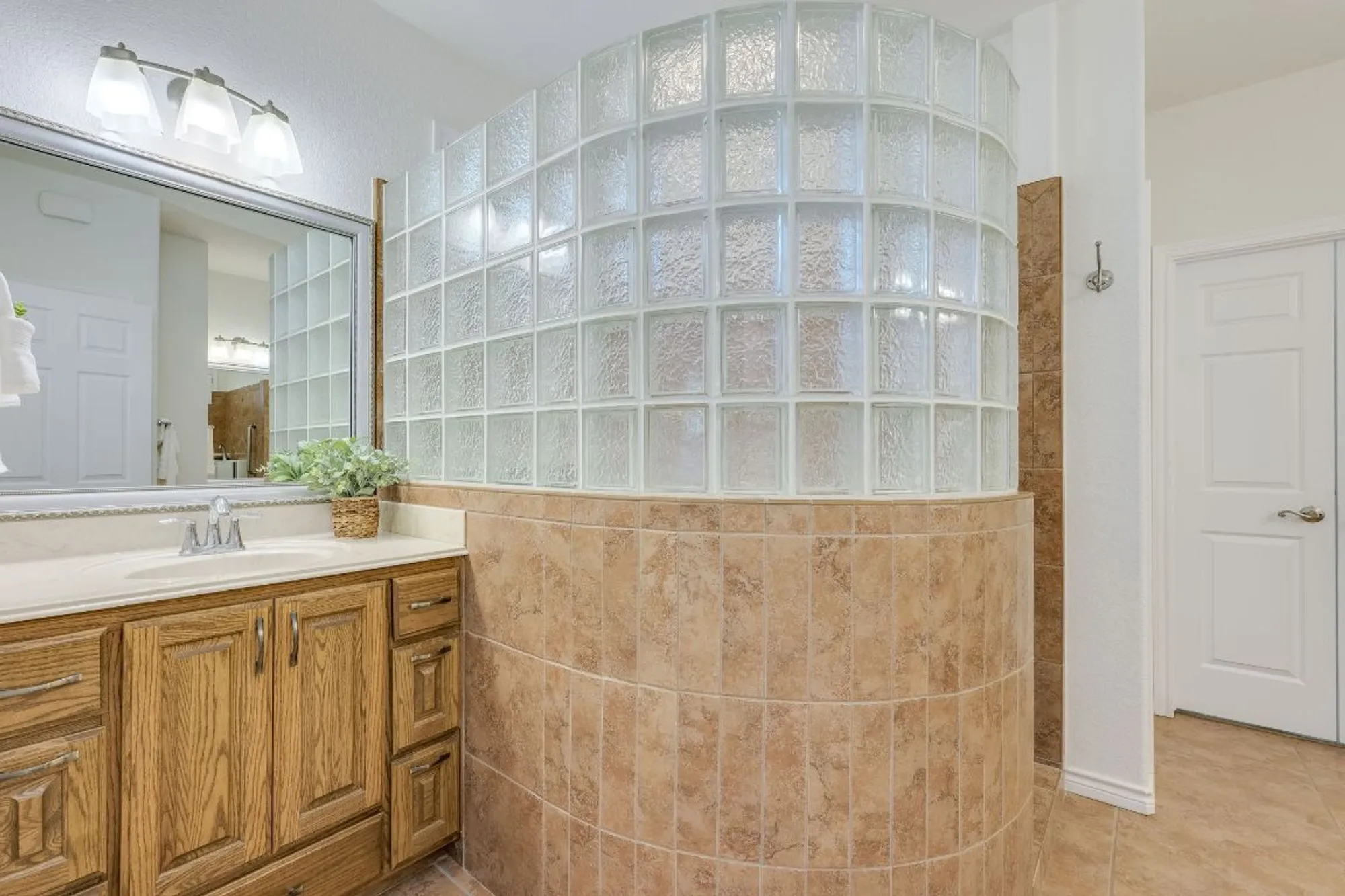 Property Slideshow image 22 of 35 | 4604 sonora trce, Georgetown, TX, 78633