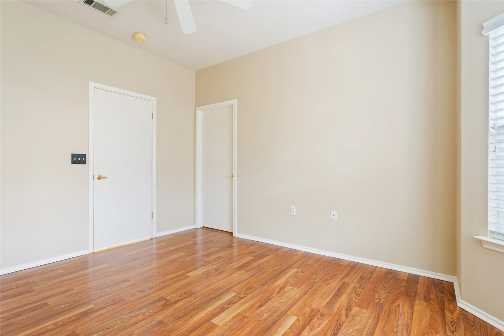 Property Slideshow image 16 of 27 | 107 plover pass, Georgetown, TX, 78633