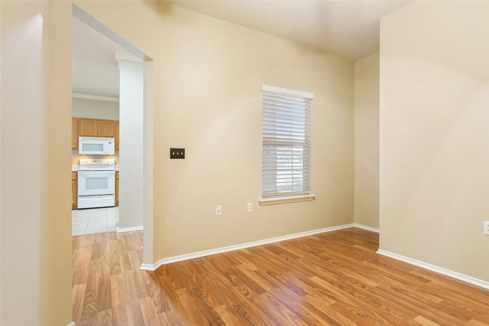 Property Slideshow image 11 of 27 | 107 plover pass, Georgetown, TX, 78633