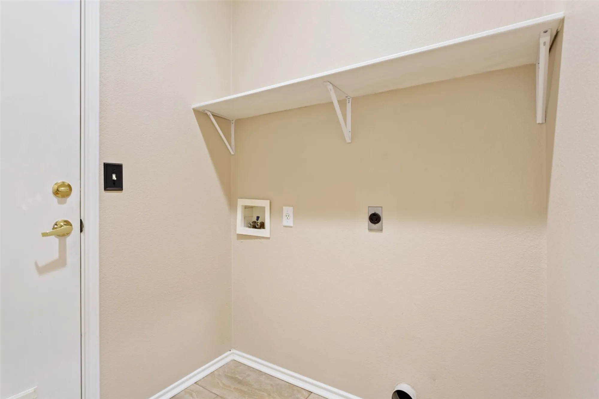 Property Slideshow image 22 of 27 | 107 plover pass, Georgetown, TX, 78633