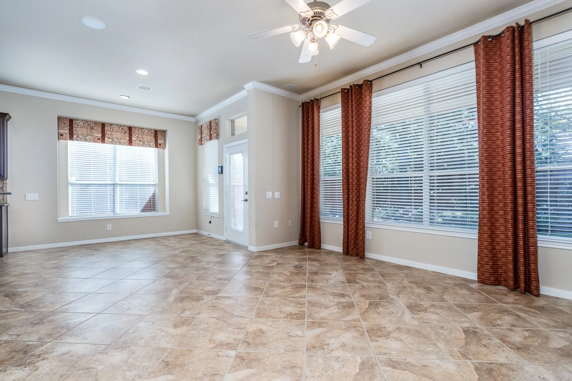 Property Slideshow image 9 of 30 | 19311 w cibolo creek ct, Cypress, TX, 77433